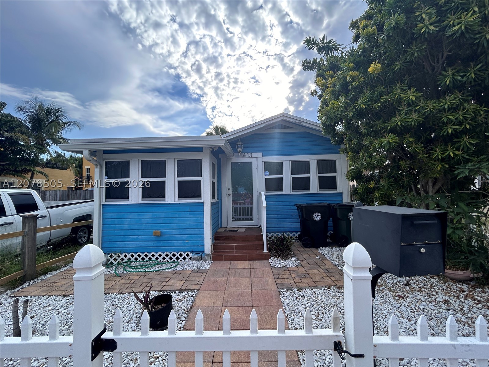 413 S K St, Lake Worth FL 33460