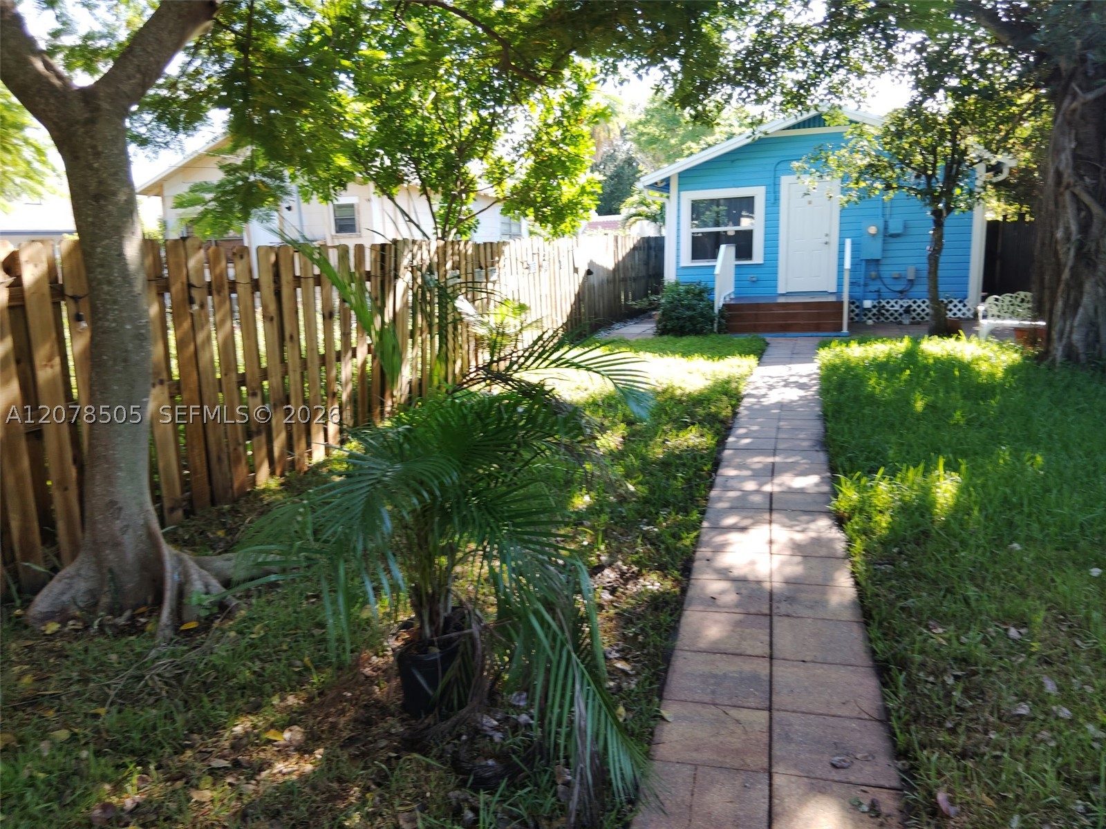 413 S K St, Lake Worth FL 33460