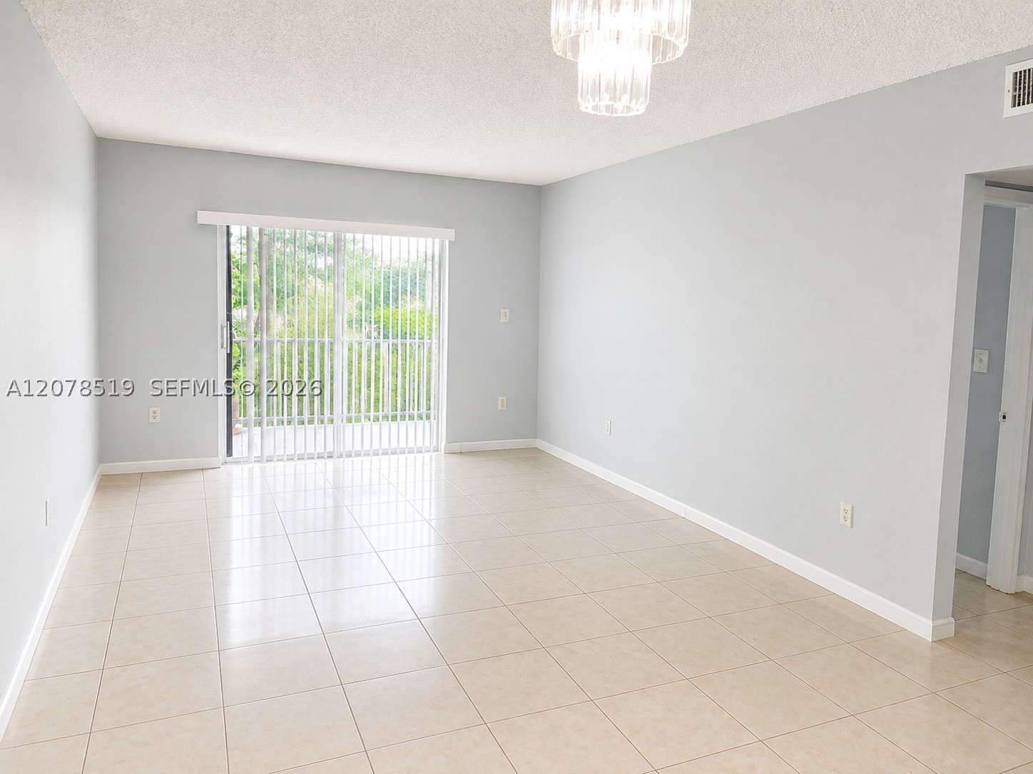 10850 W Flagler St #D314, Sweetwater FL 33174