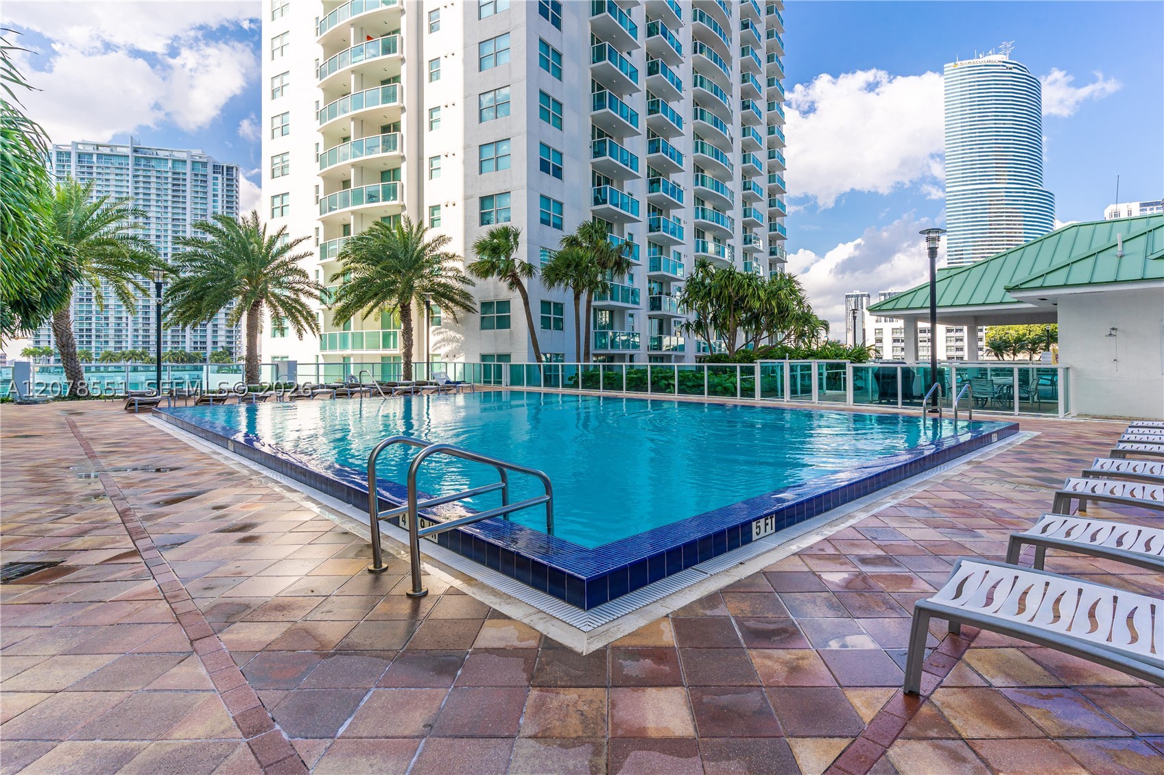 41 SE 5th St #1117, Miami FL 33131