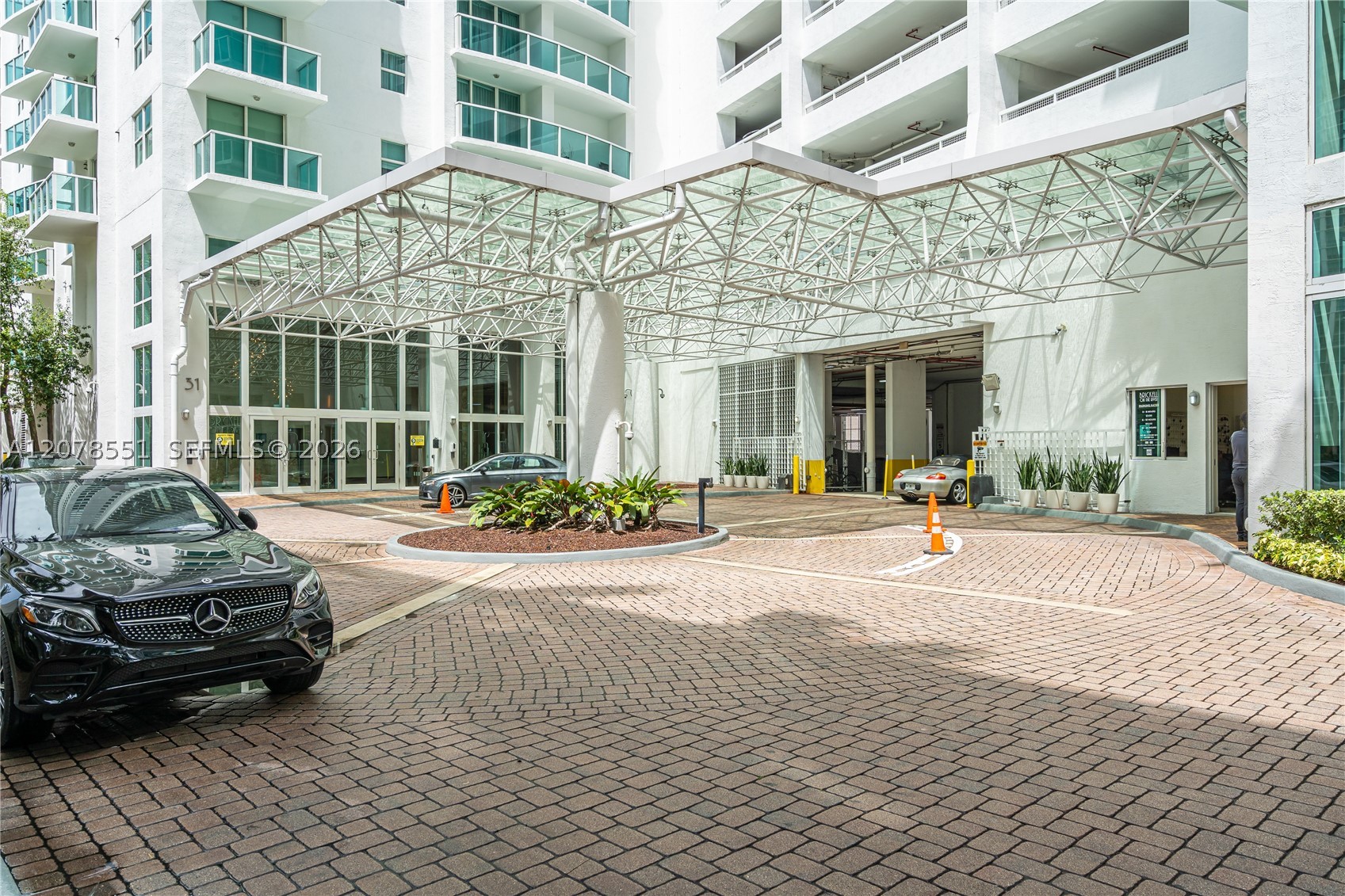 41 SE 5th St #1117, Miami FL 33131