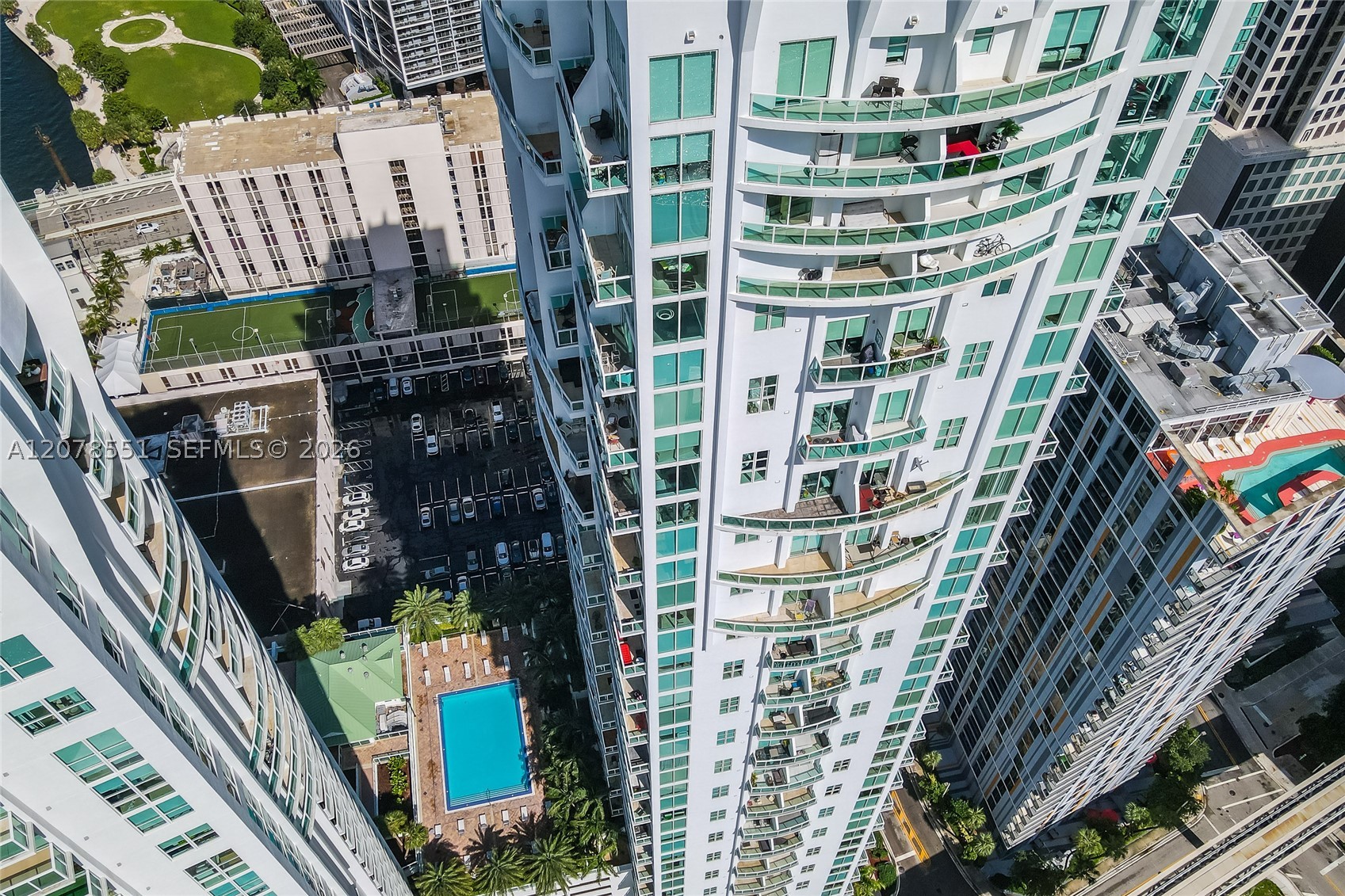 41 SE 5th St #1117, Miami FL 33131