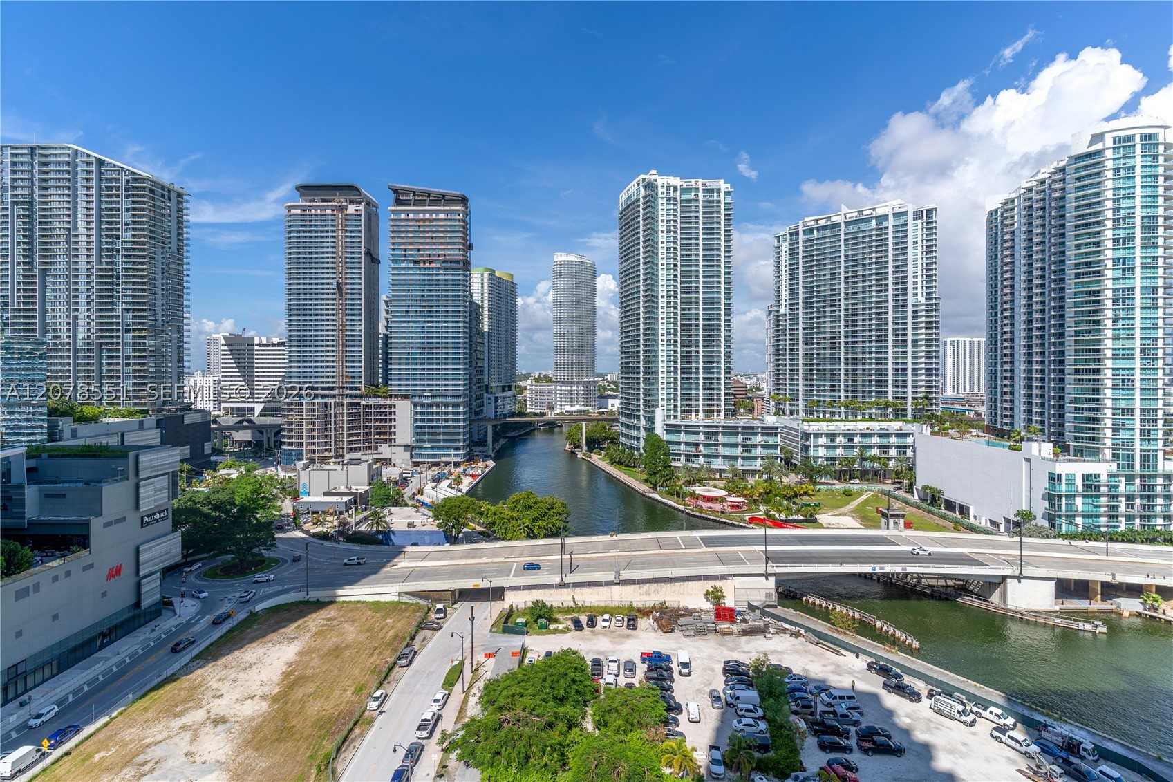 41 SE 5th St #1117, Miami FL 33131
