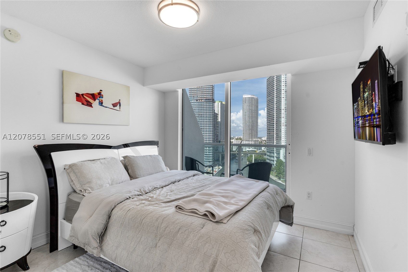 41 SE 5th St #1117, Miami FL 33131