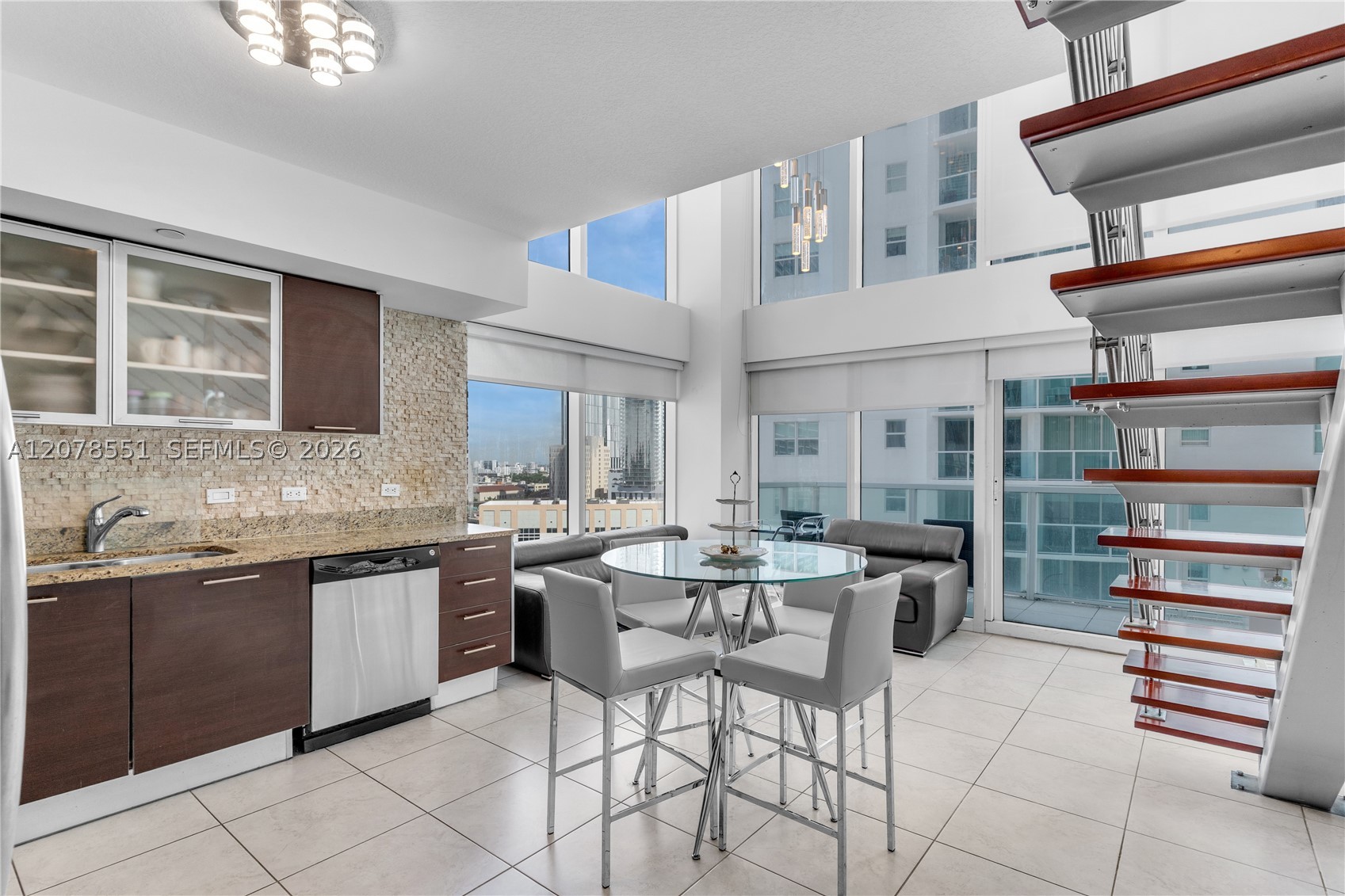 41 SE 5th St #1117, Miami FL 33131