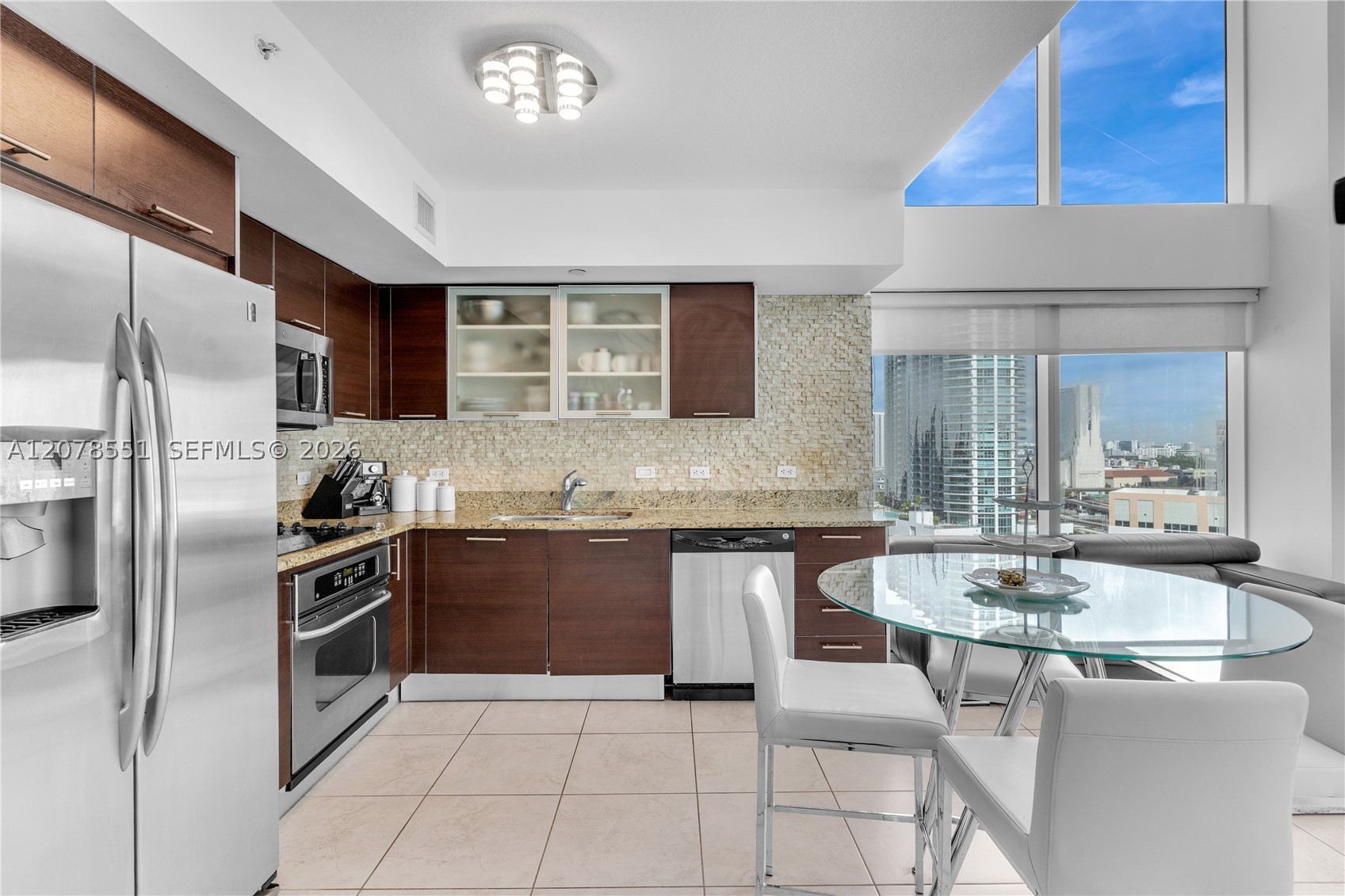 41 SE 5th St #1117, Miami FL 33131
