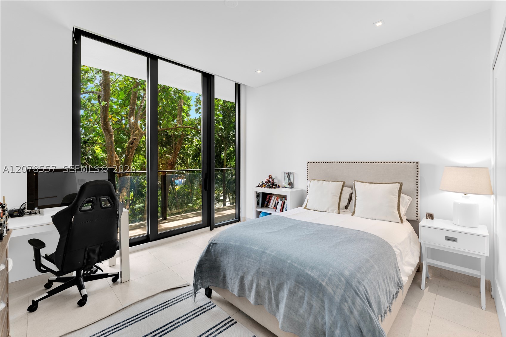 3581 E Glencoe Street #202, Miami FL 33133