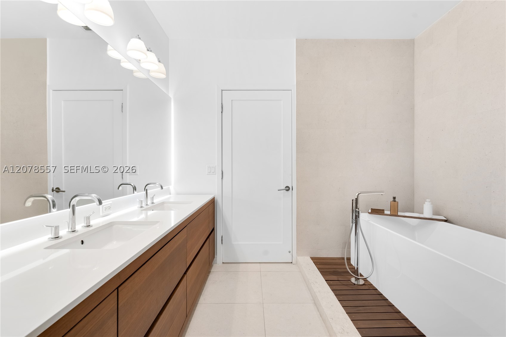 3581 E Glencoe Street #202, Miami FL 33133