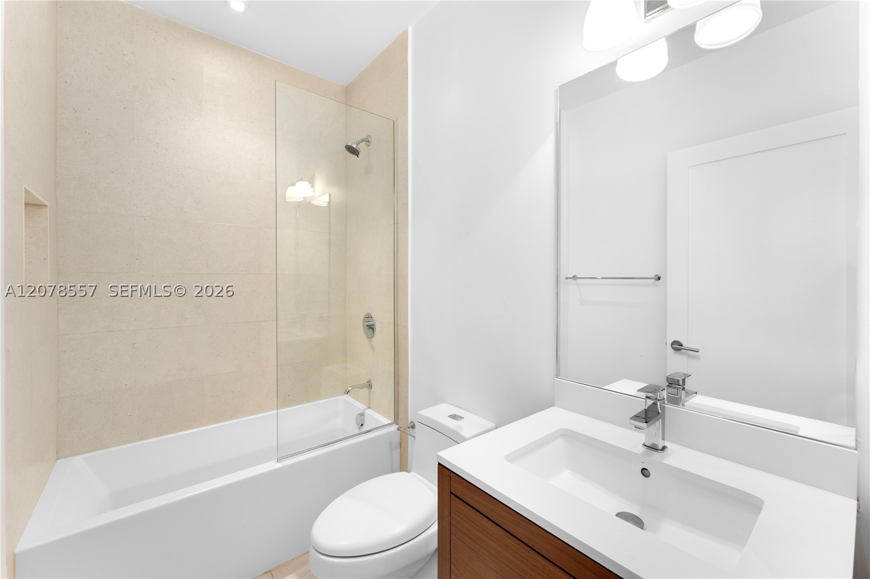 3581 E Glencoe Street #202, Miami FL 33133