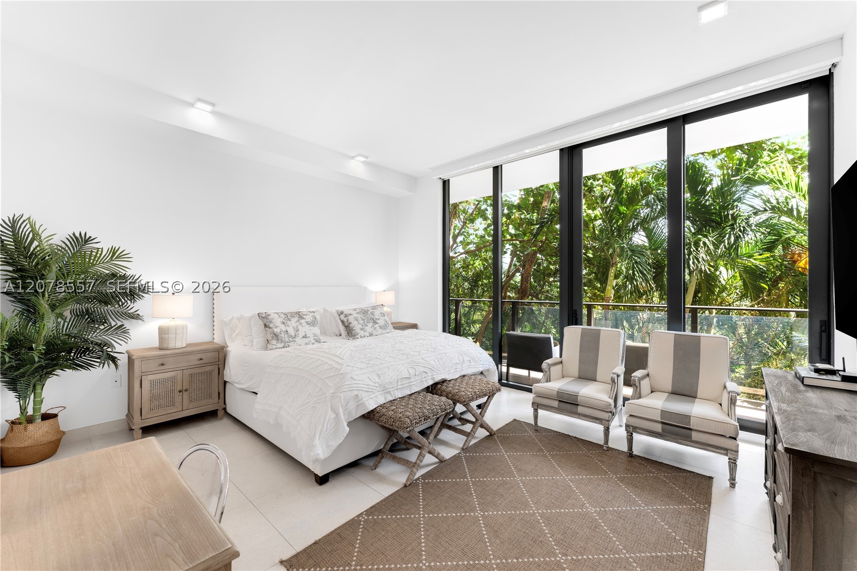 3581 E Glencoe Street #202, Miami FL 33133