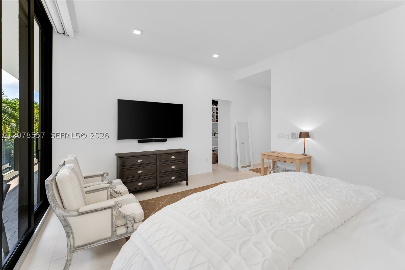 3581 E Glencoe Street #202, Miami FL 33133