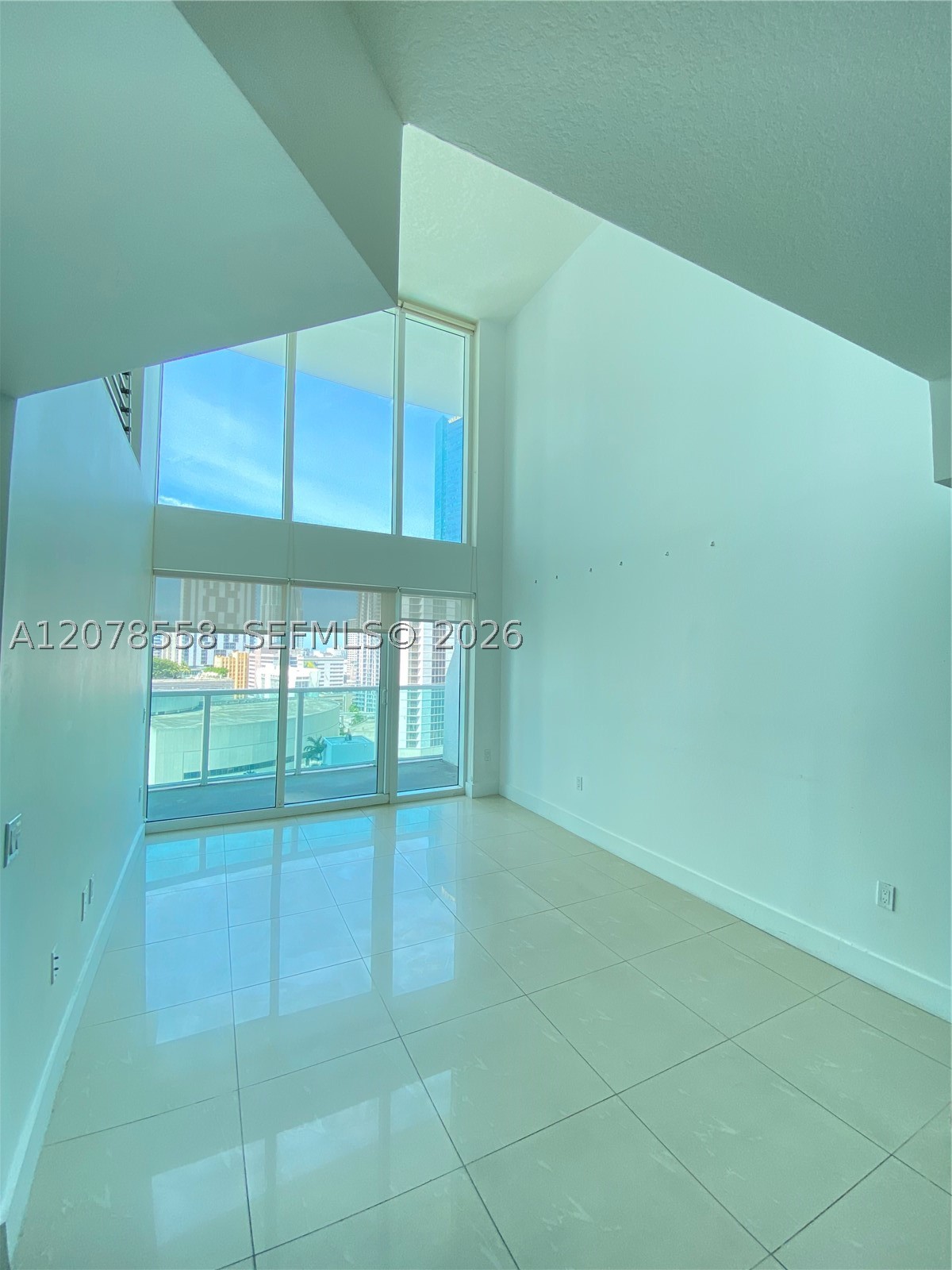 41 SE 5th St #1109, Miami FL 33131