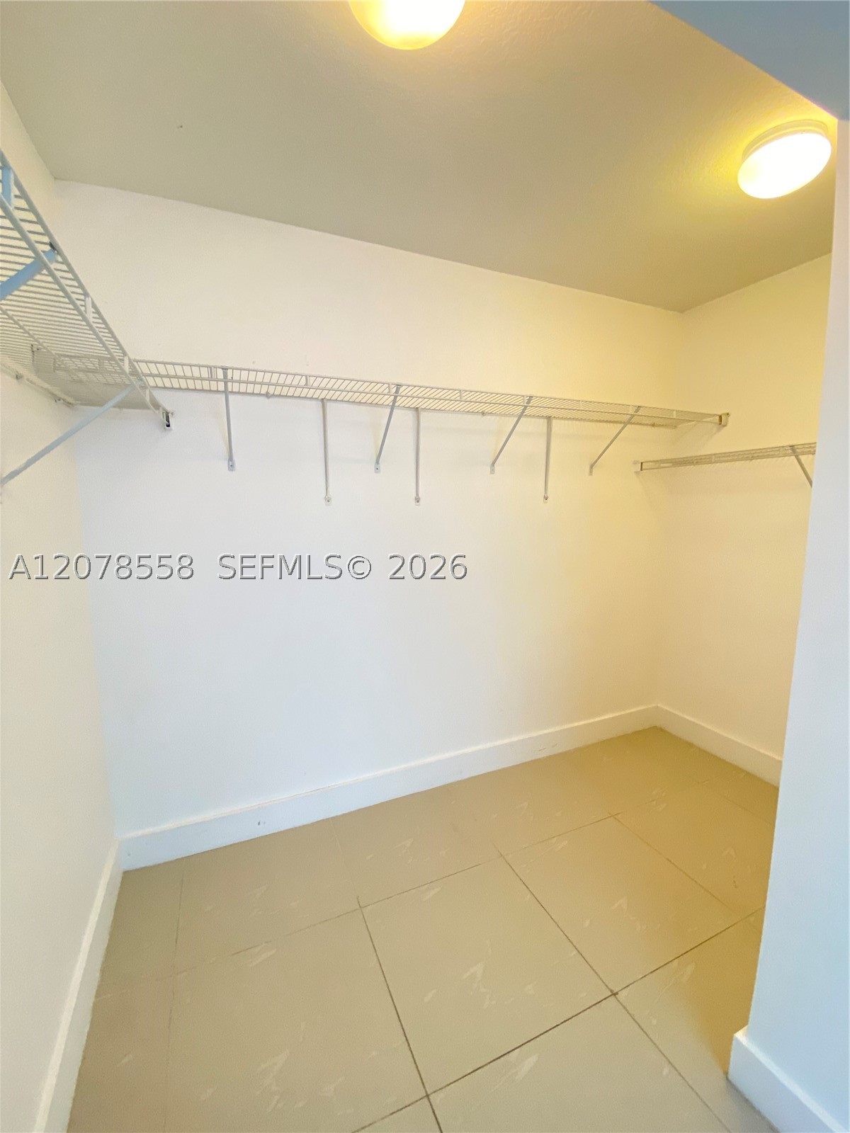 41 SE 5th St #1109, Miami FL 33131