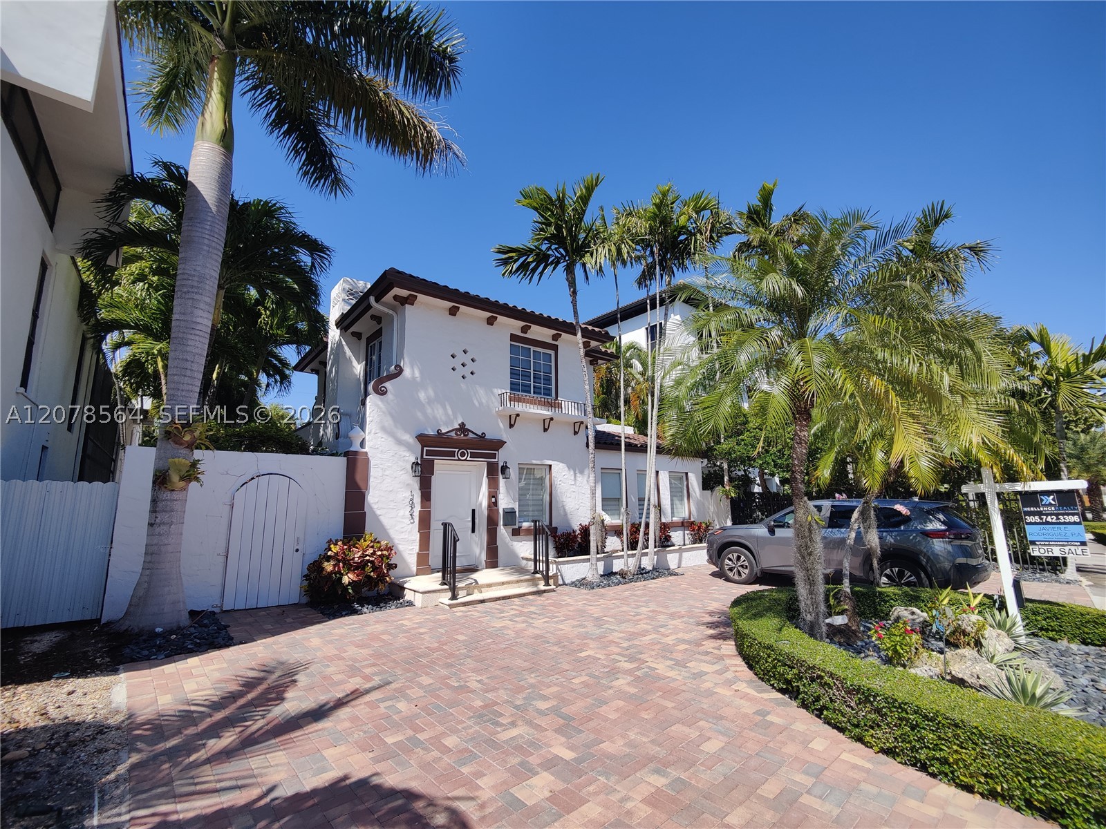 1823 S Bayshore Ln, Miami FL 33133