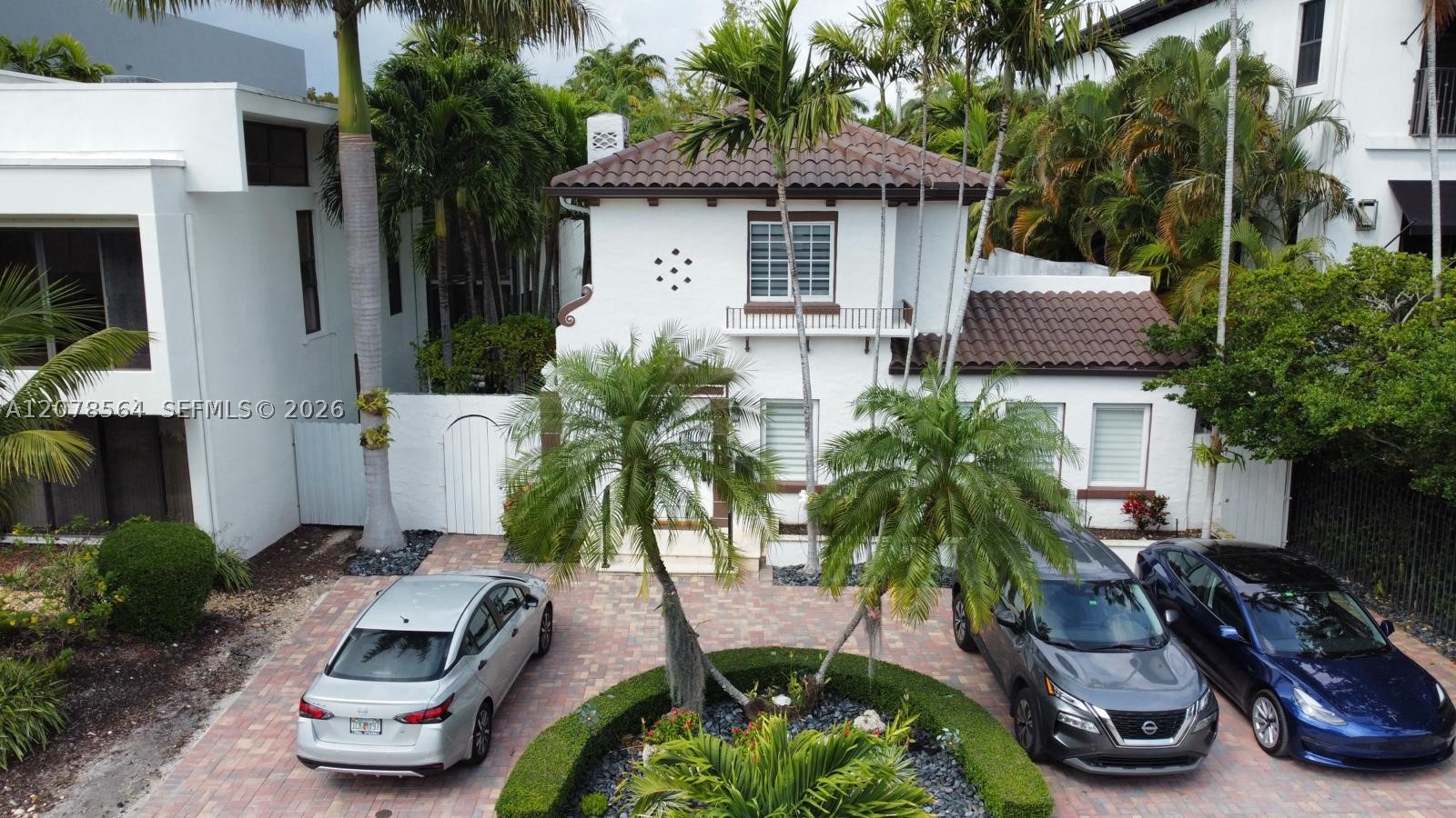 1823 S Bayshore Ln, Miami FL 33133
