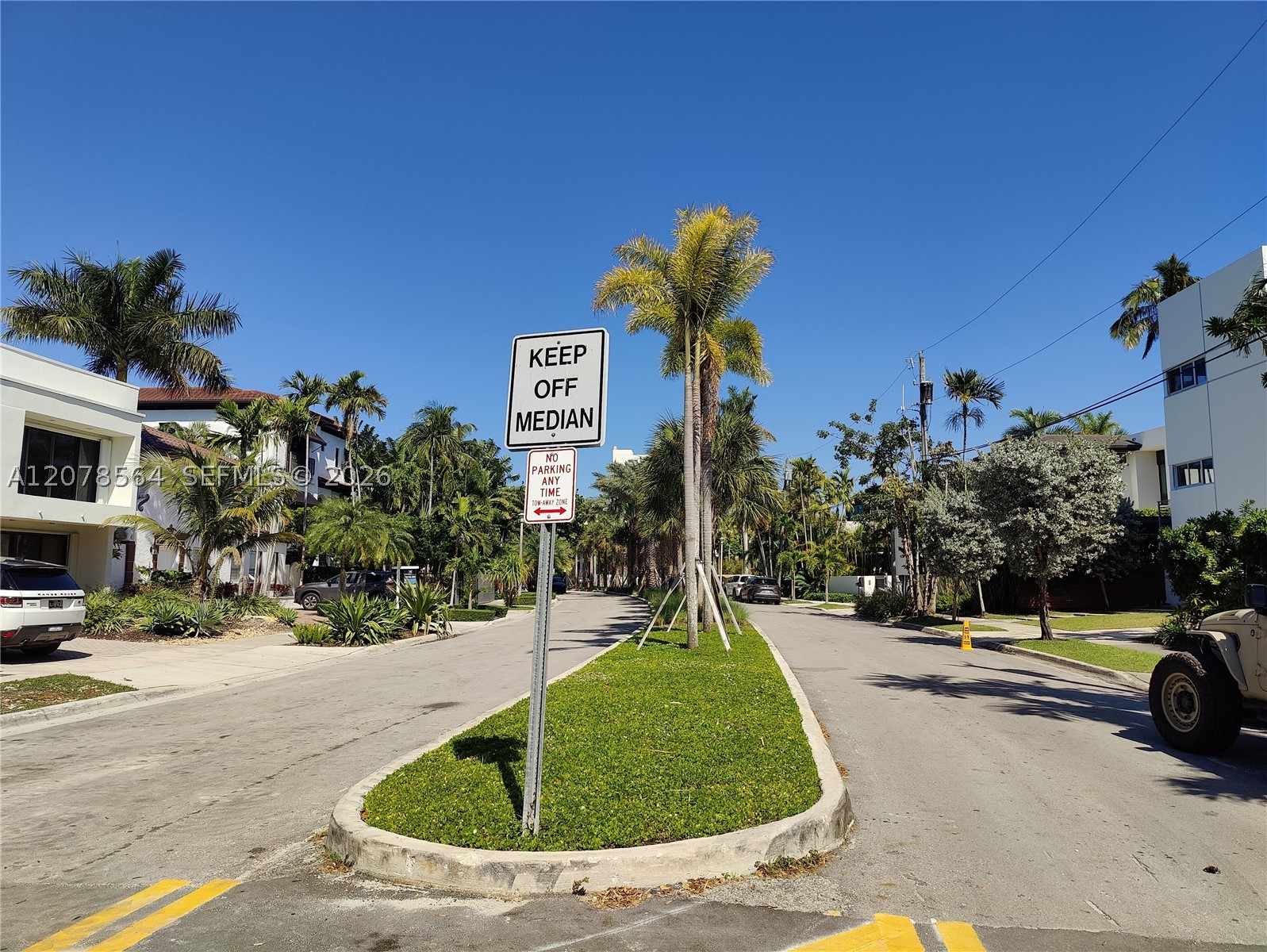 1823 S Bayshore Ln, Miami FL 33133