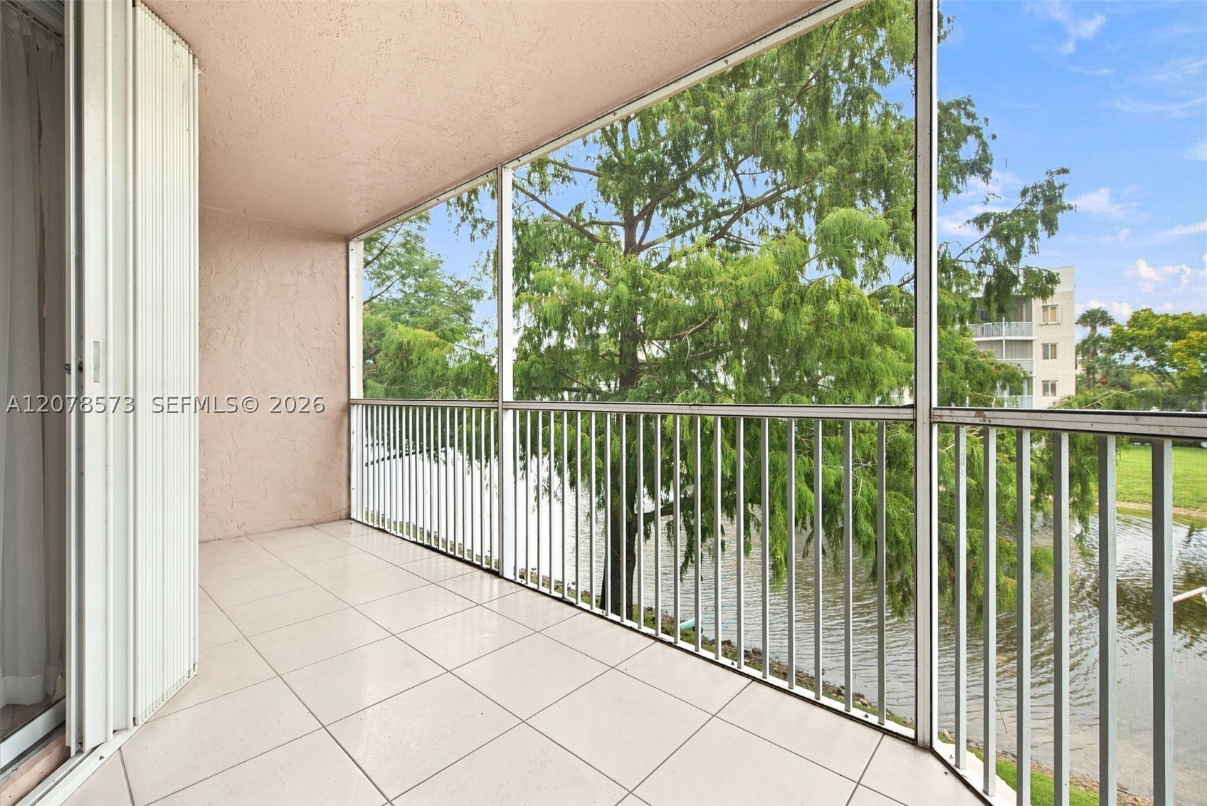 7647 Granville Dr #212, Tamarac FL 33321