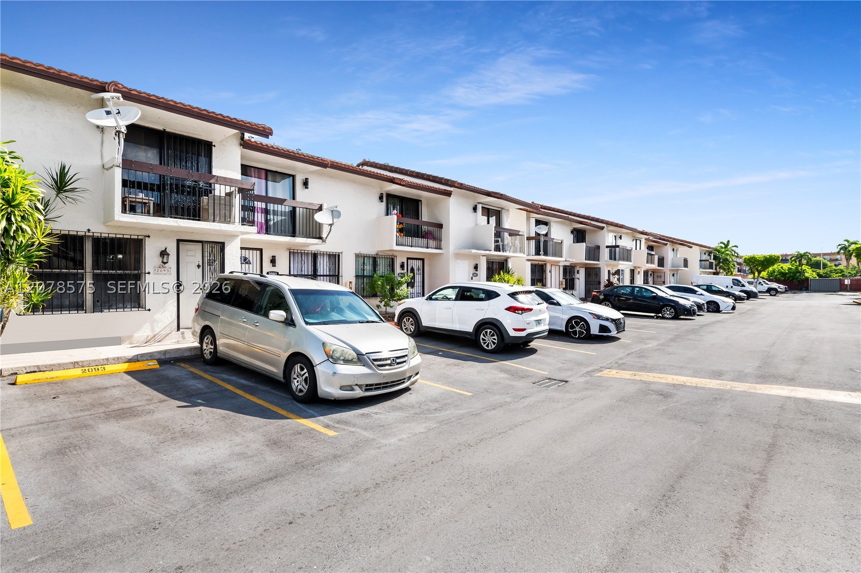 2093 W 54th Ter #38, Hialeah FL 33016