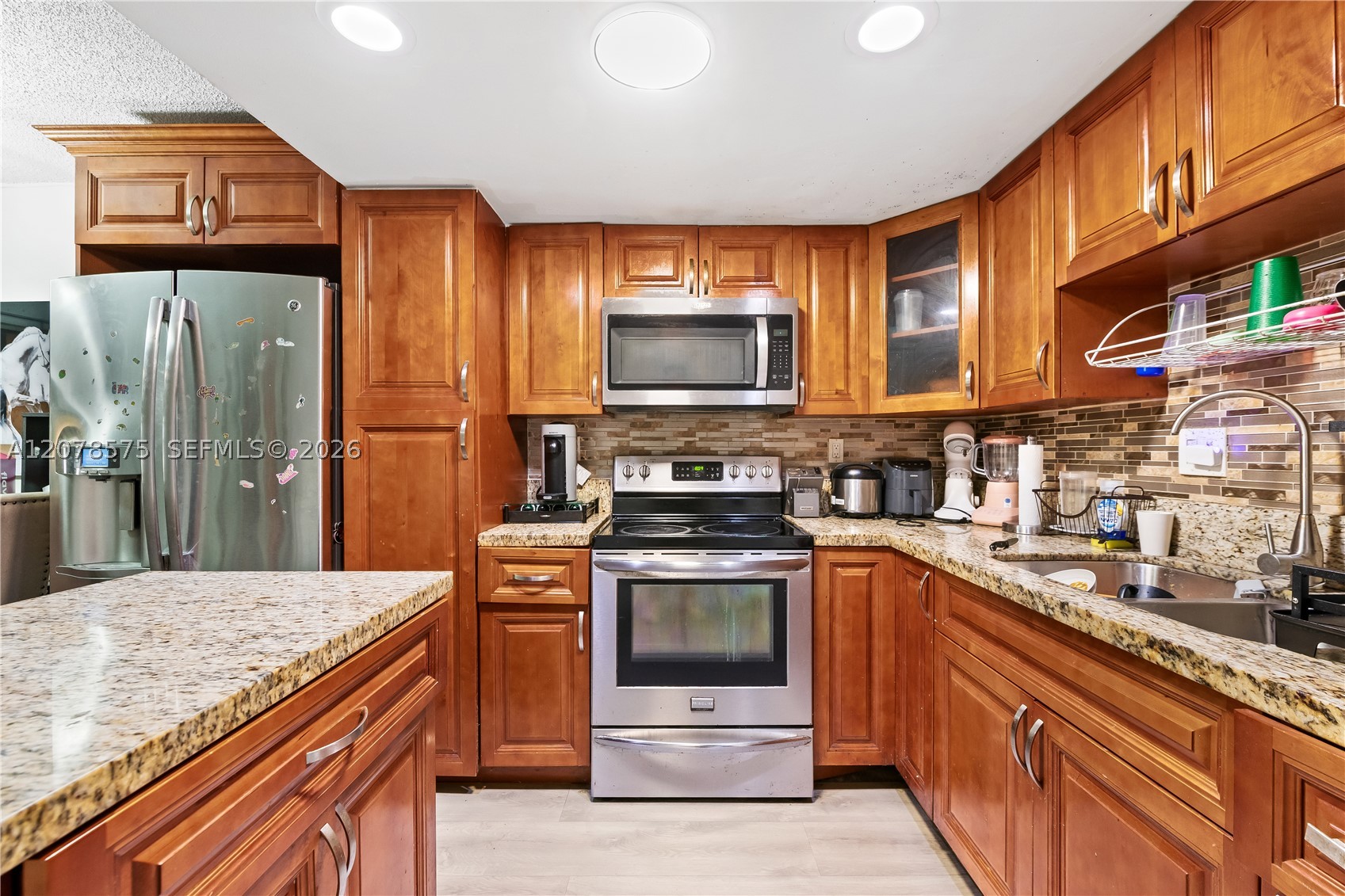 2093 W 54th Ter #38, Hialeah FL 33016