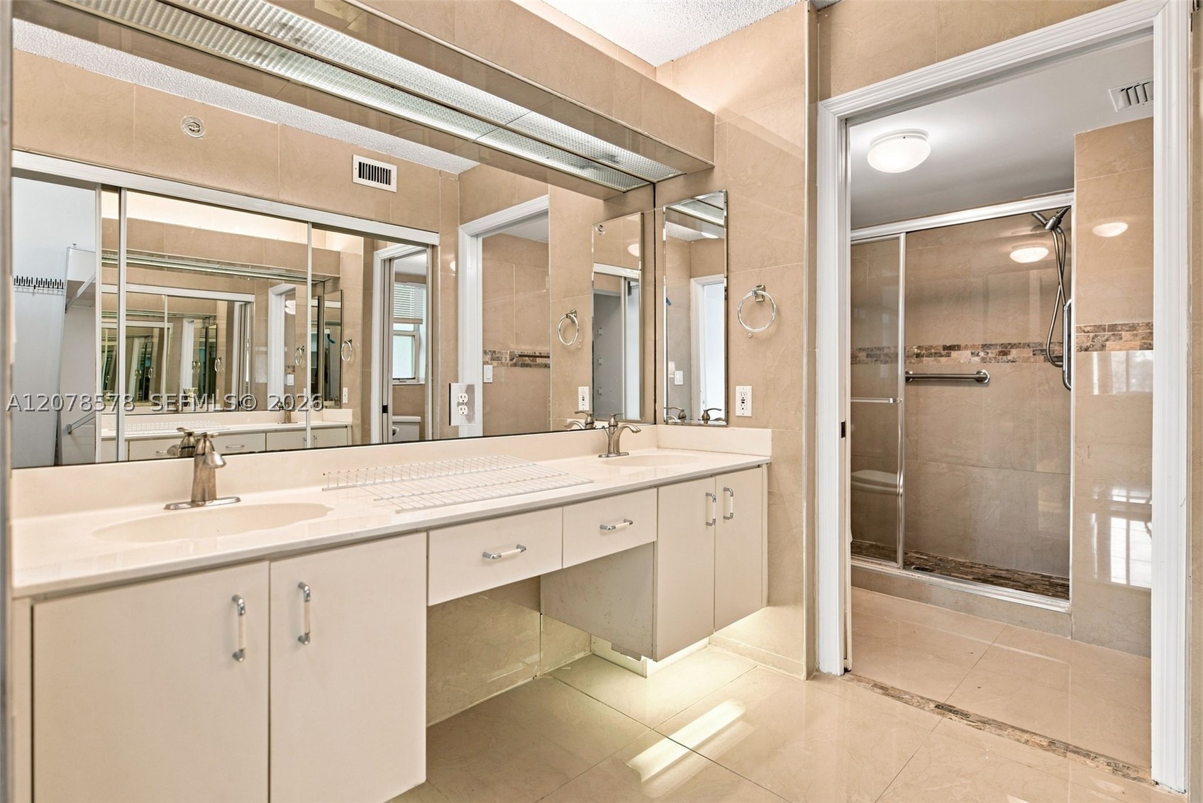 7647 Granville Dr #212, Tamarac FL 33321