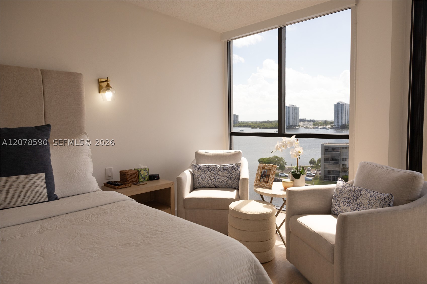1000 W Island Blvd #1010, Aventura FL 33160
