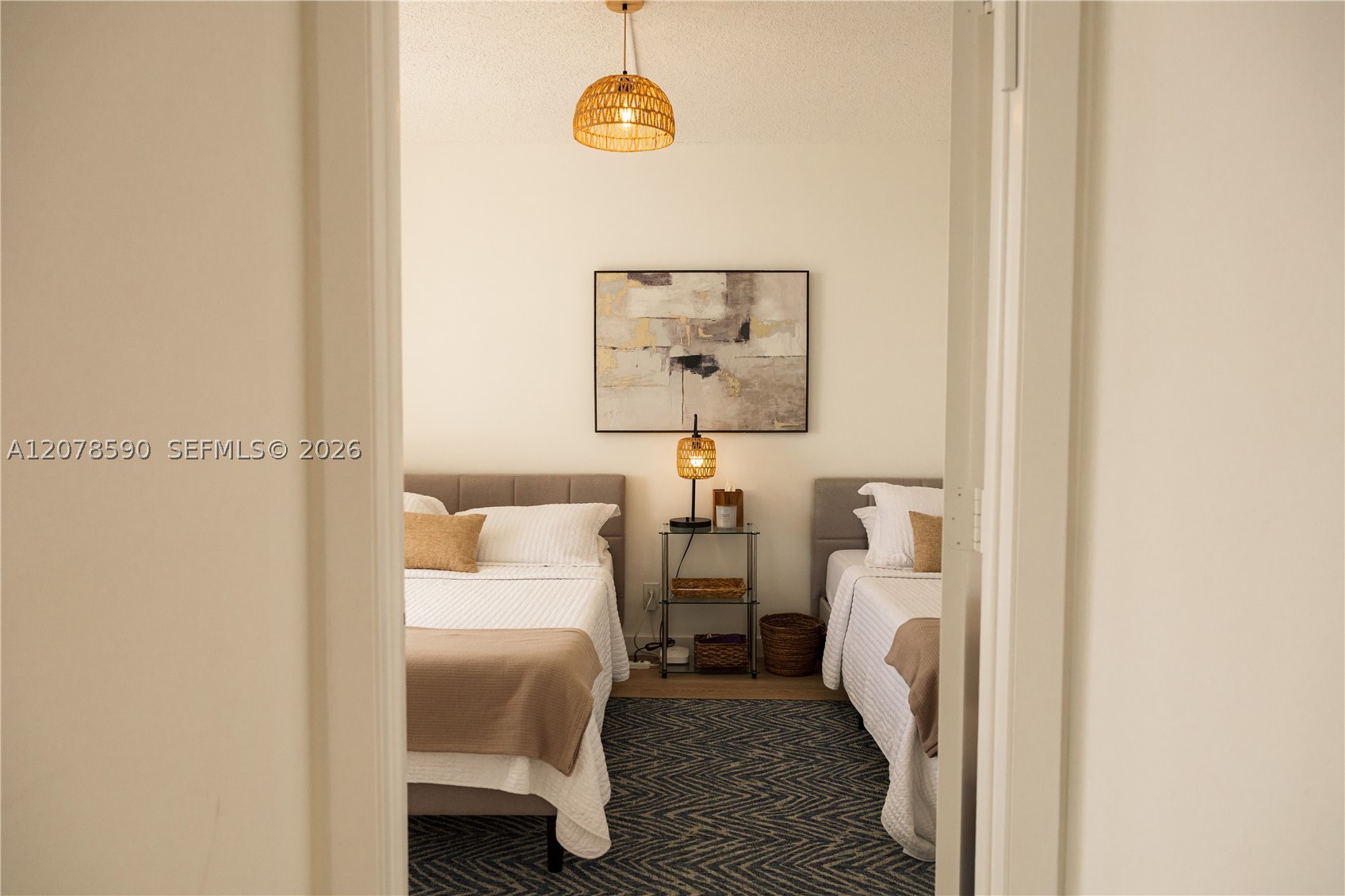 1000 W Island Blvd #1010, Aventura FL 33160