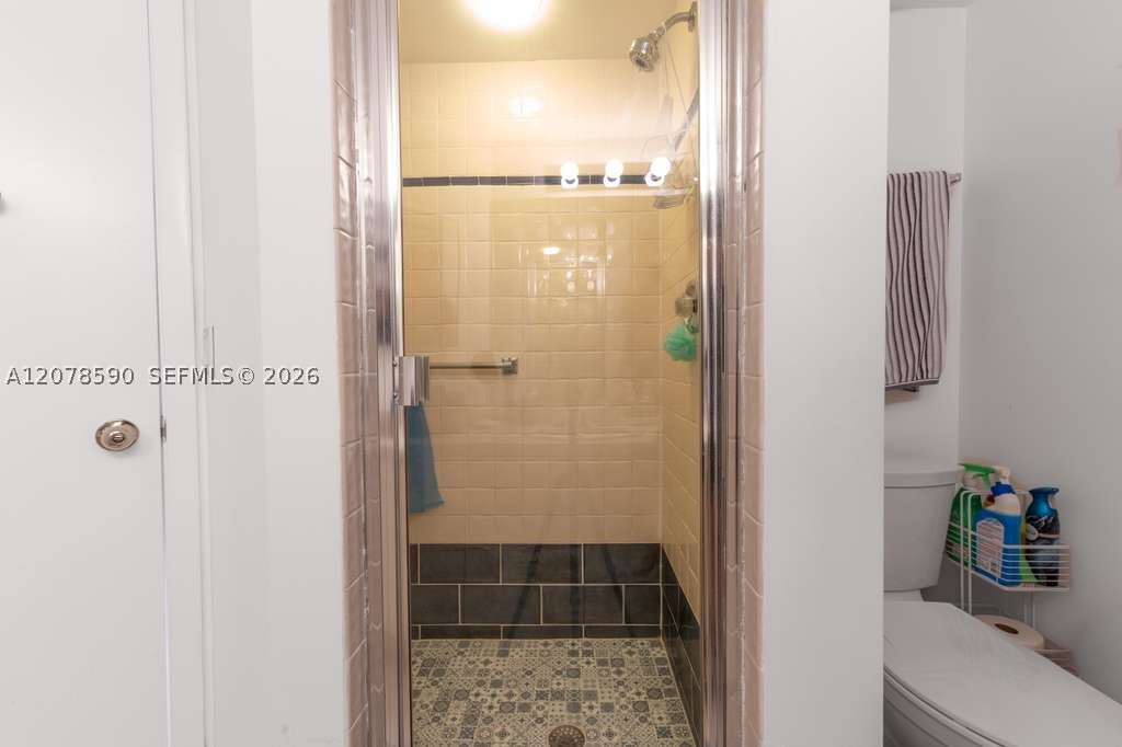1000 W Island Blvd #1010, Aventura FL 33160