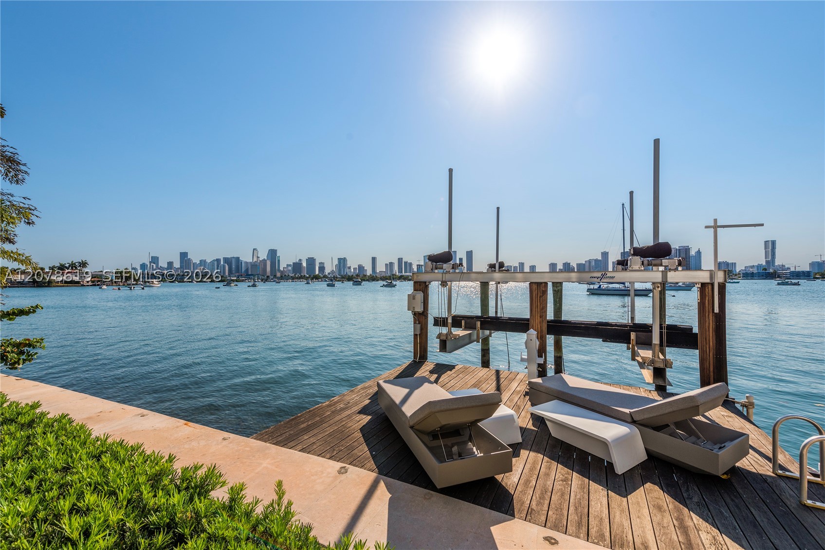440 S Hibiscus Dr, Miami Beach FL 33139