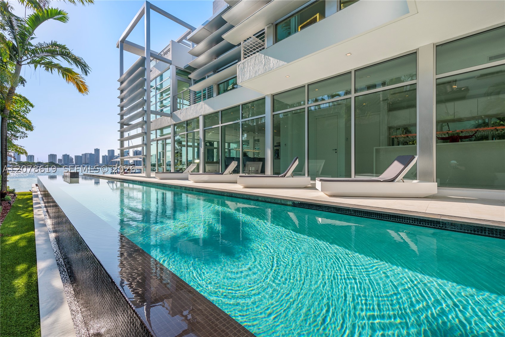 440 S Hibiscus Dr, Miami Beach FL 33139