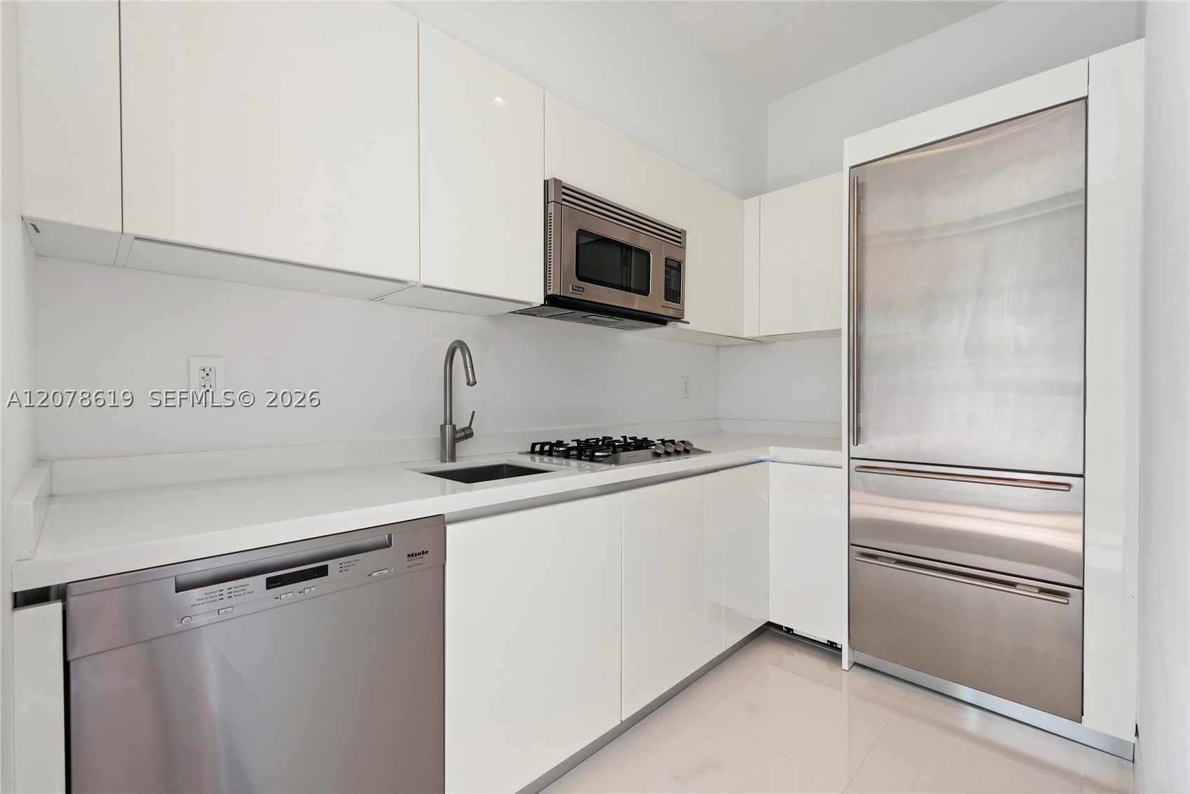 440 S Hibiscus Dr, Miami Beach FL 33139