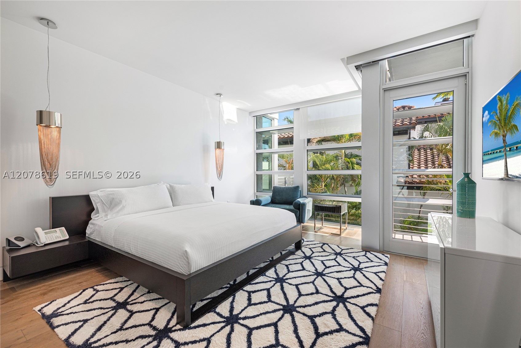 440 S Hibiscus Dr, Miami Beach FL 33139