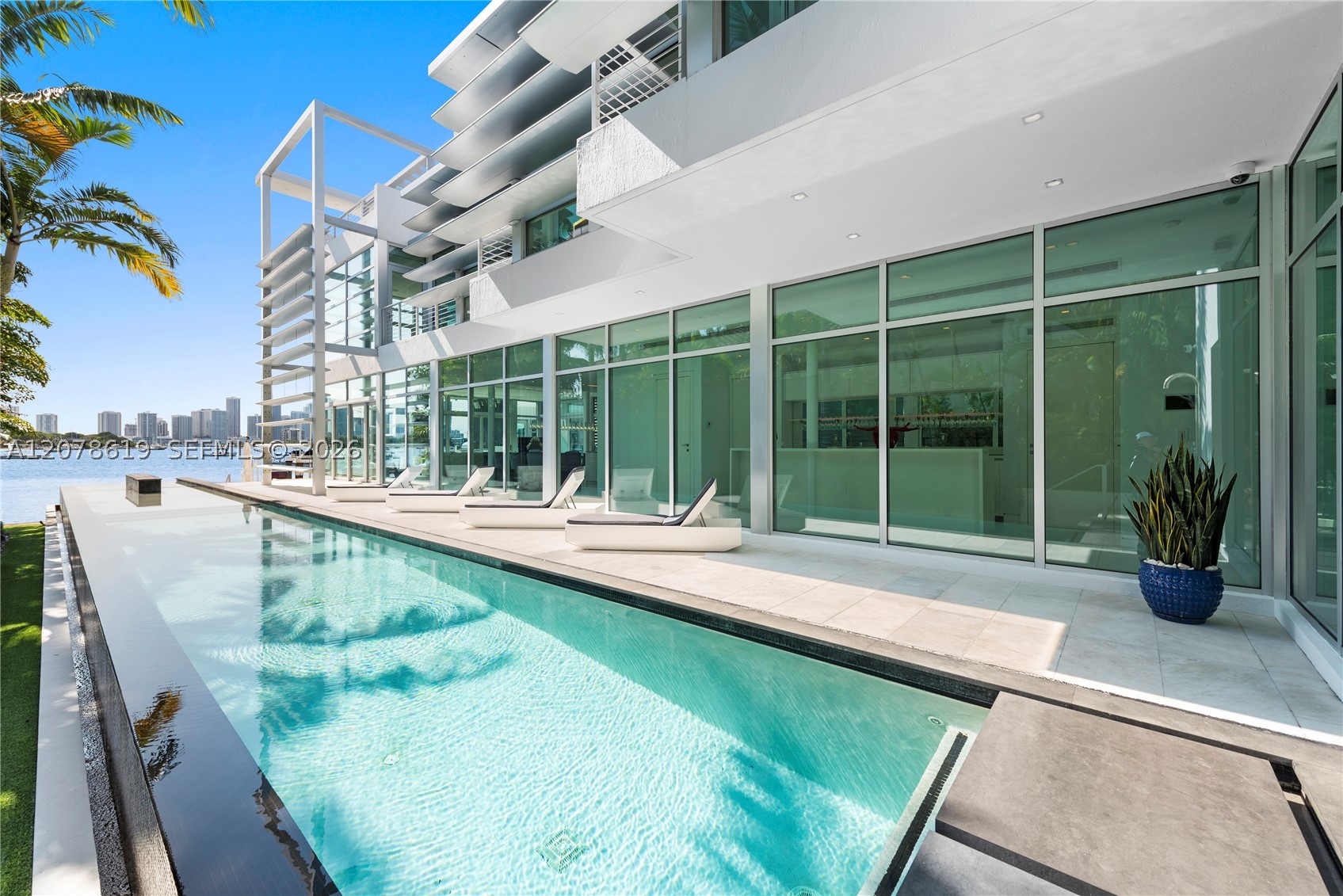 440 S Hibiscus Dr, Miami Beach FL 33139