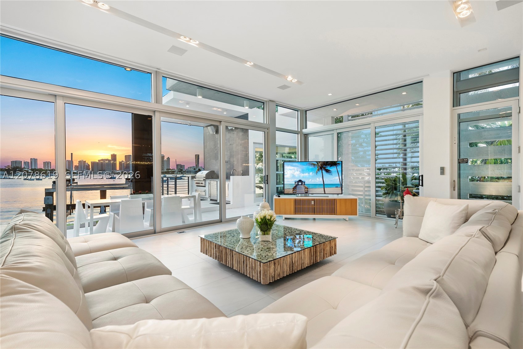 440 S Hibiscus Dr, Miami Beach FL 33139