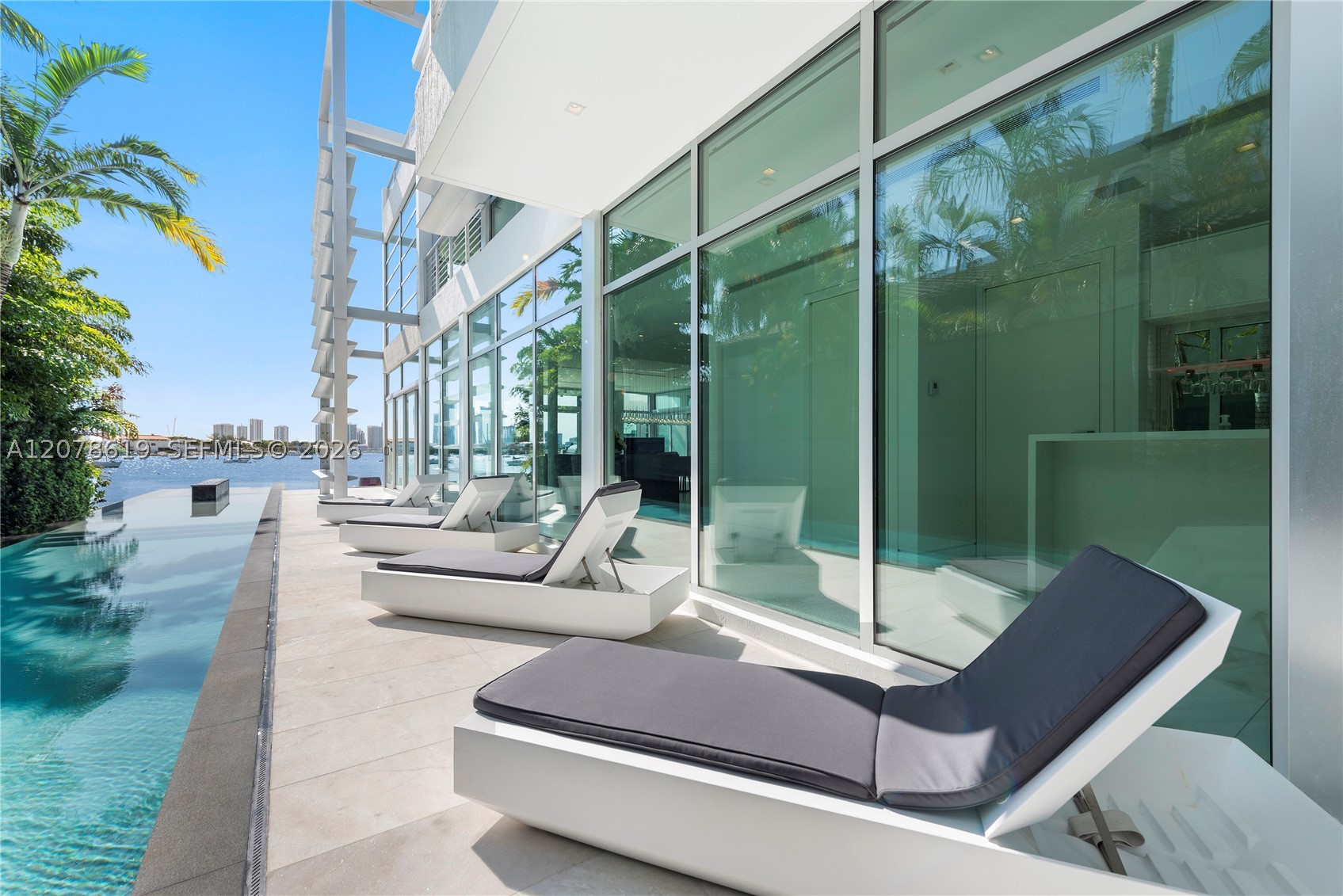 440 S Hibiscus Dr, Miami Beach FL 33139