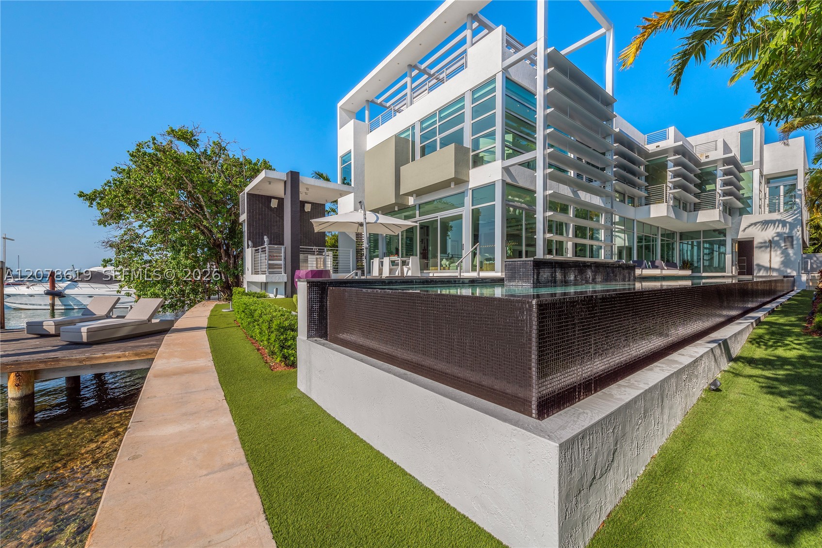 440 S Hibiscus Dr, Miami Beach FL 33139