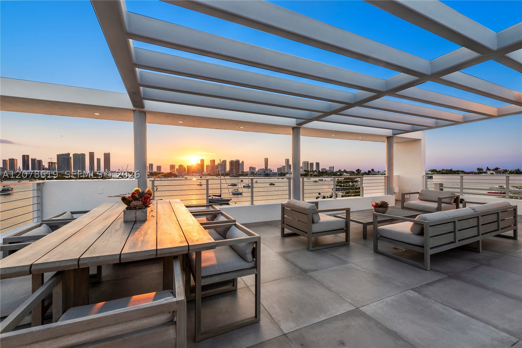 440 S Hibiscus Dr, Miami Beach FL 33139