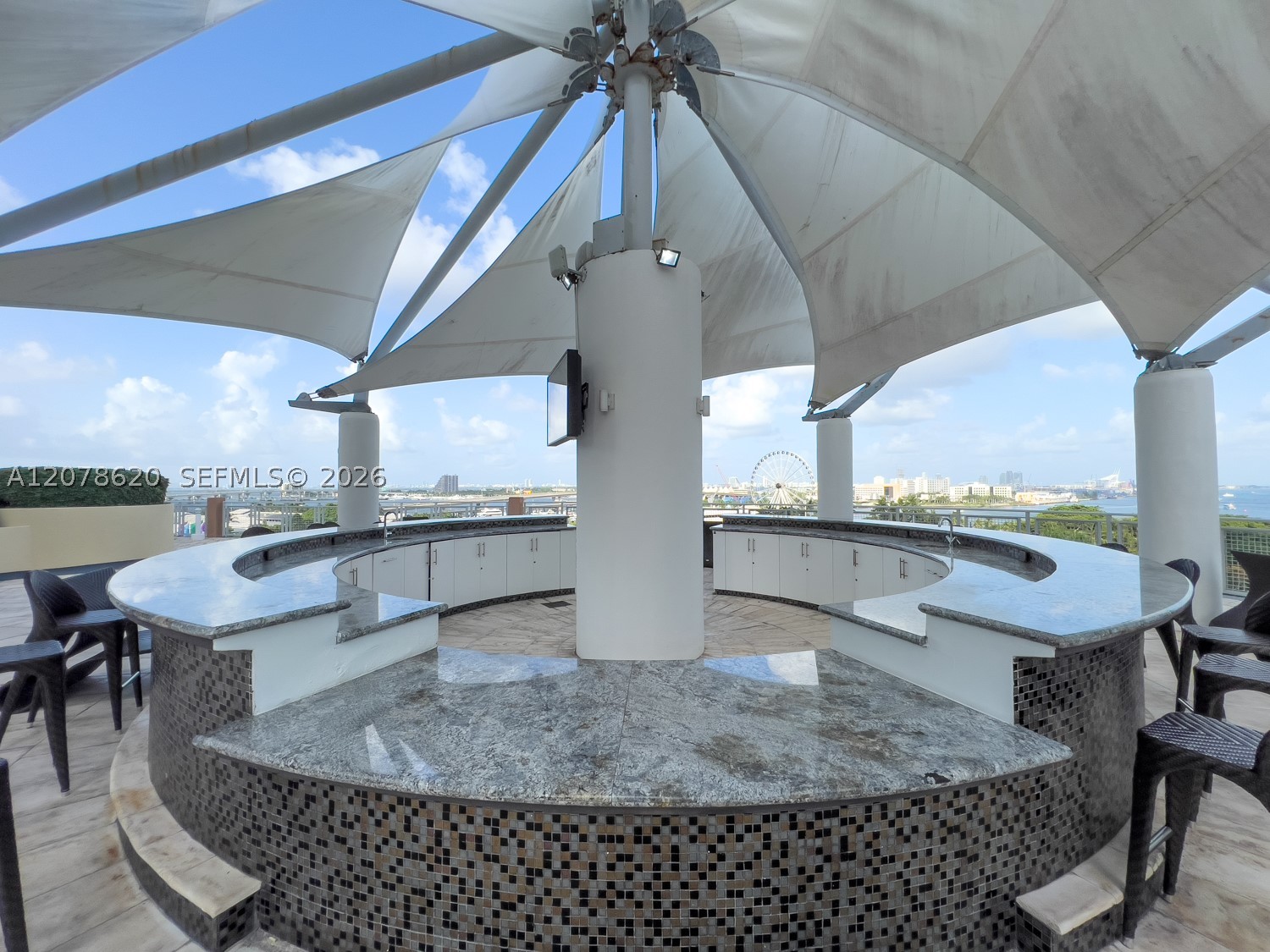 253 NE 2nd St #228, Miami FL 33132