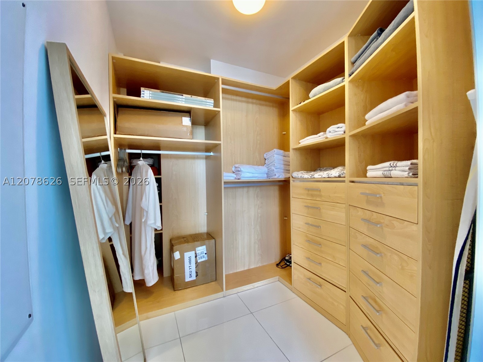 15811 Collins Ave #1605, Sunny Isles Beach FL 33160