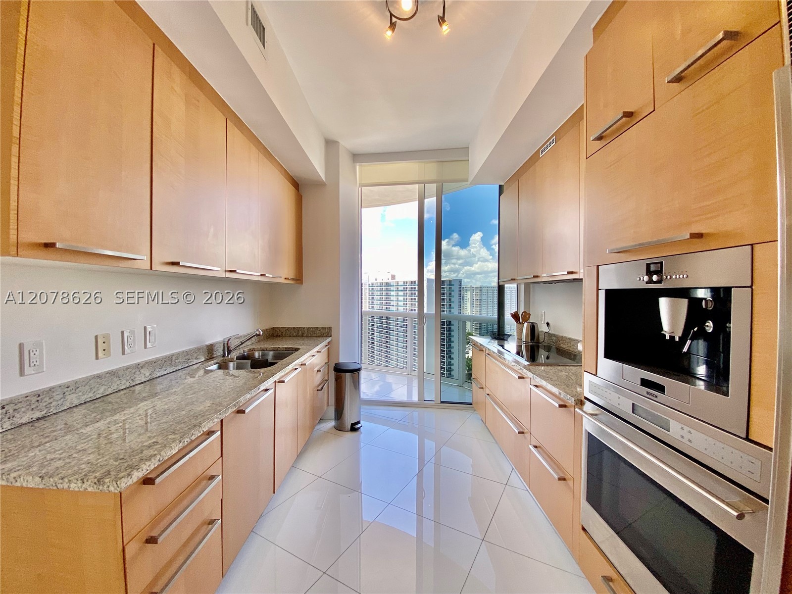 15811 Collins Ave #1605, Sunny Isles Beach FL 33160