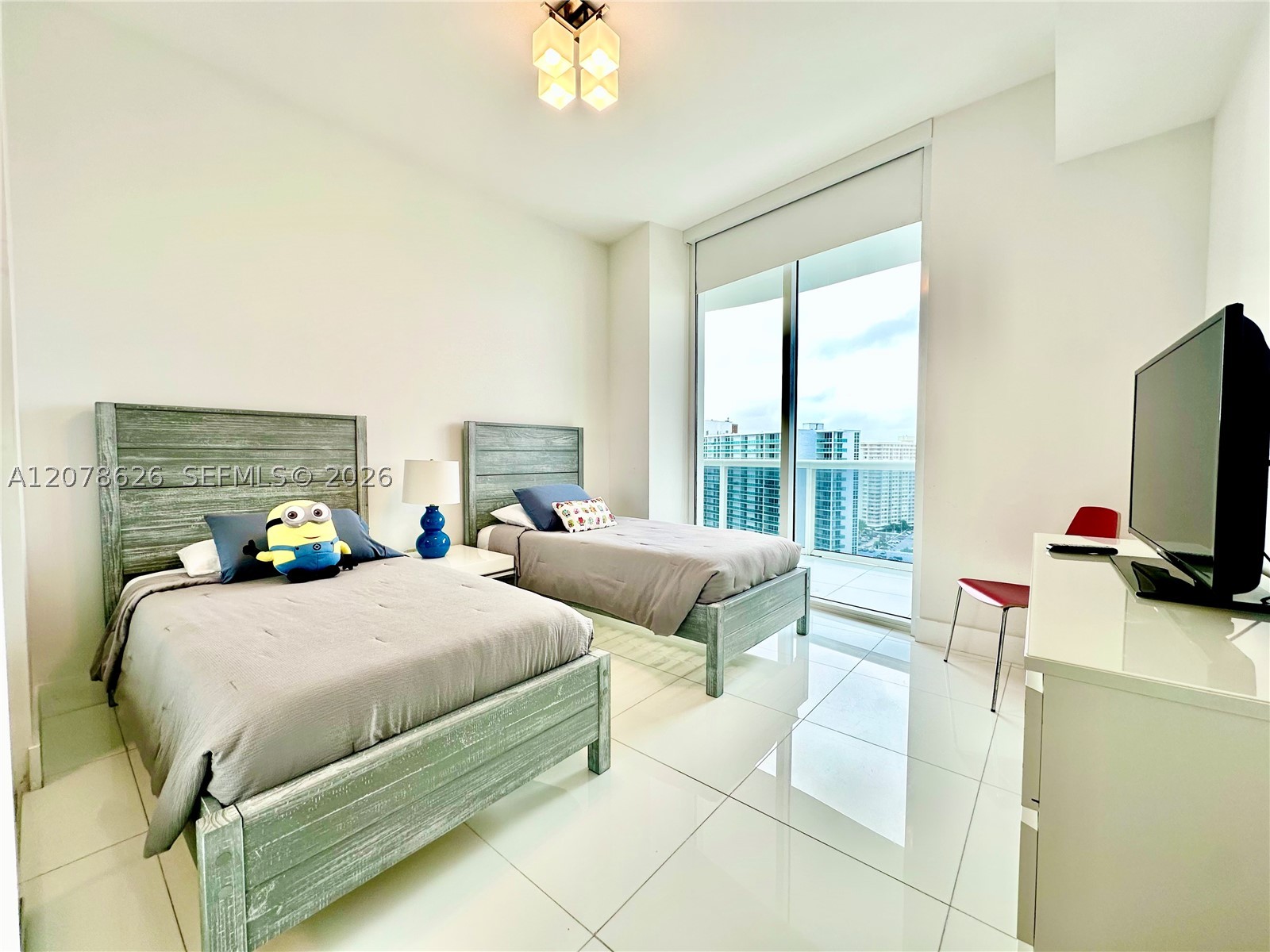 15811 Collins Ave #1605, Sunny Isles Beach FL 33160