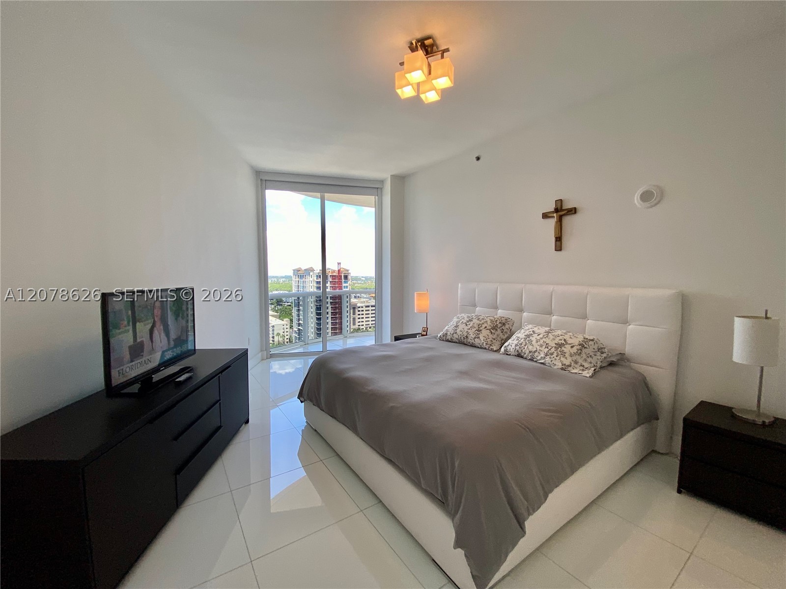 15811 Collins Ave #1605, Sunny Isles Beach FL 33160