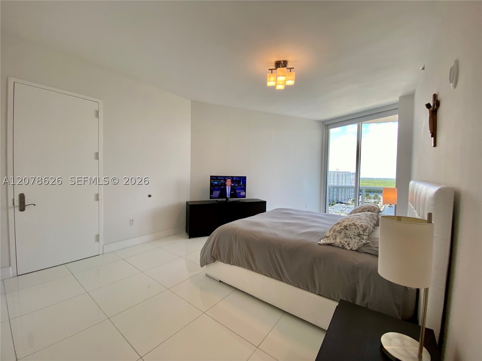 15811 Collins Ave #1605, Sunny Isles Beach FL 33160