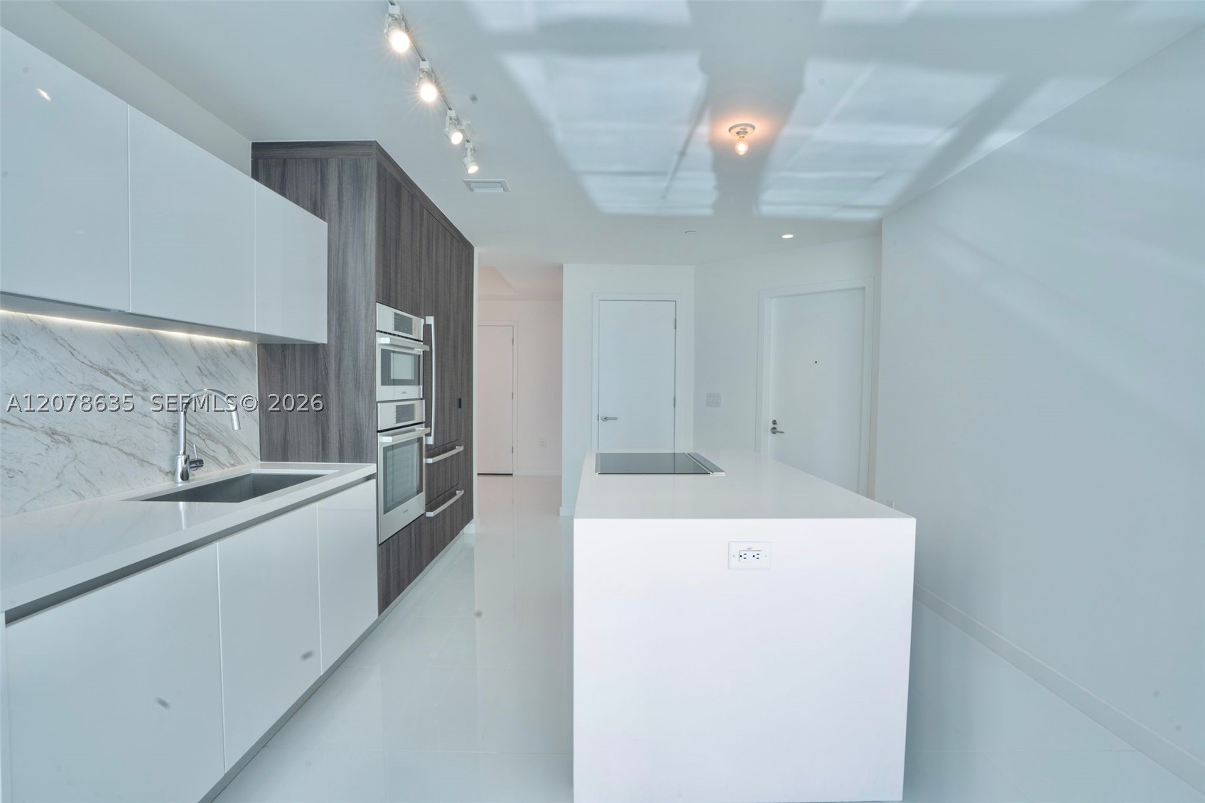851 NE 1st Ave #3007, Miami FL 33132