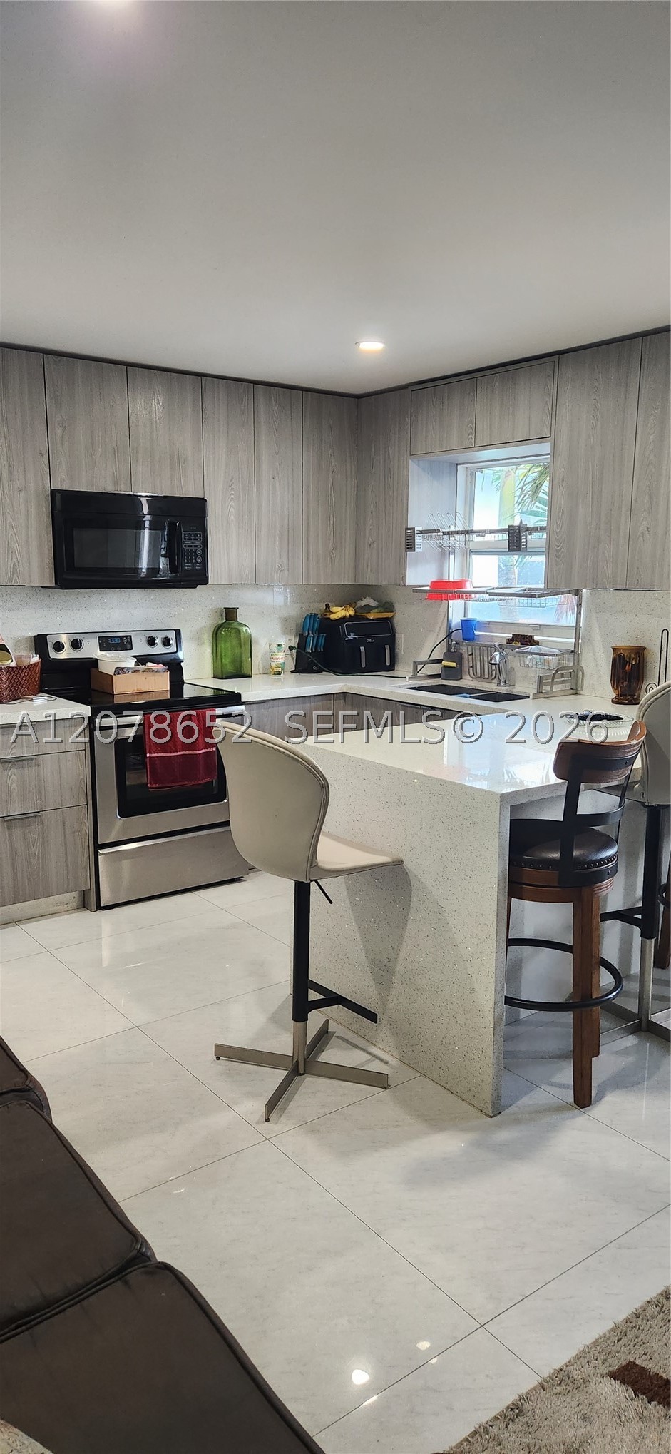 150 NW 17th Ct, Miami FL 33125