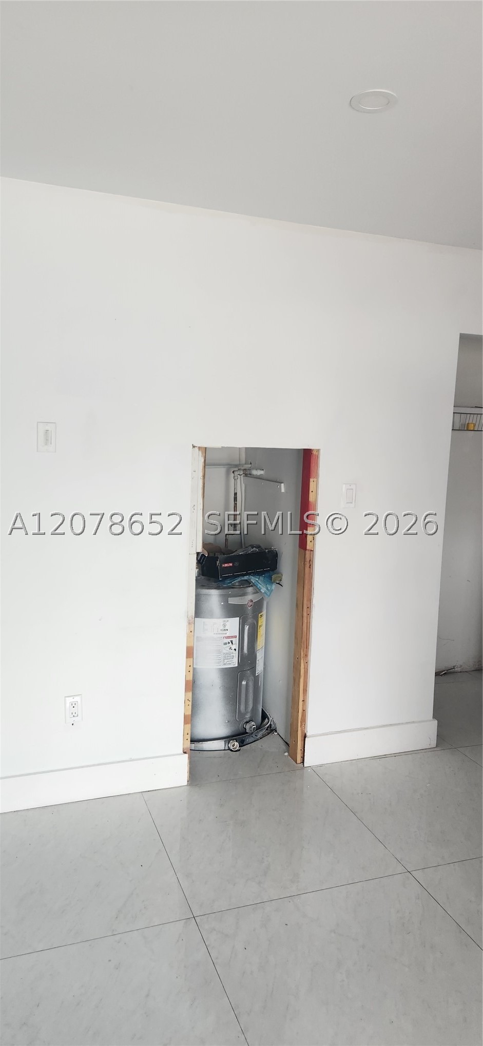 150 NW 17th Ct, Miami FL 33125
