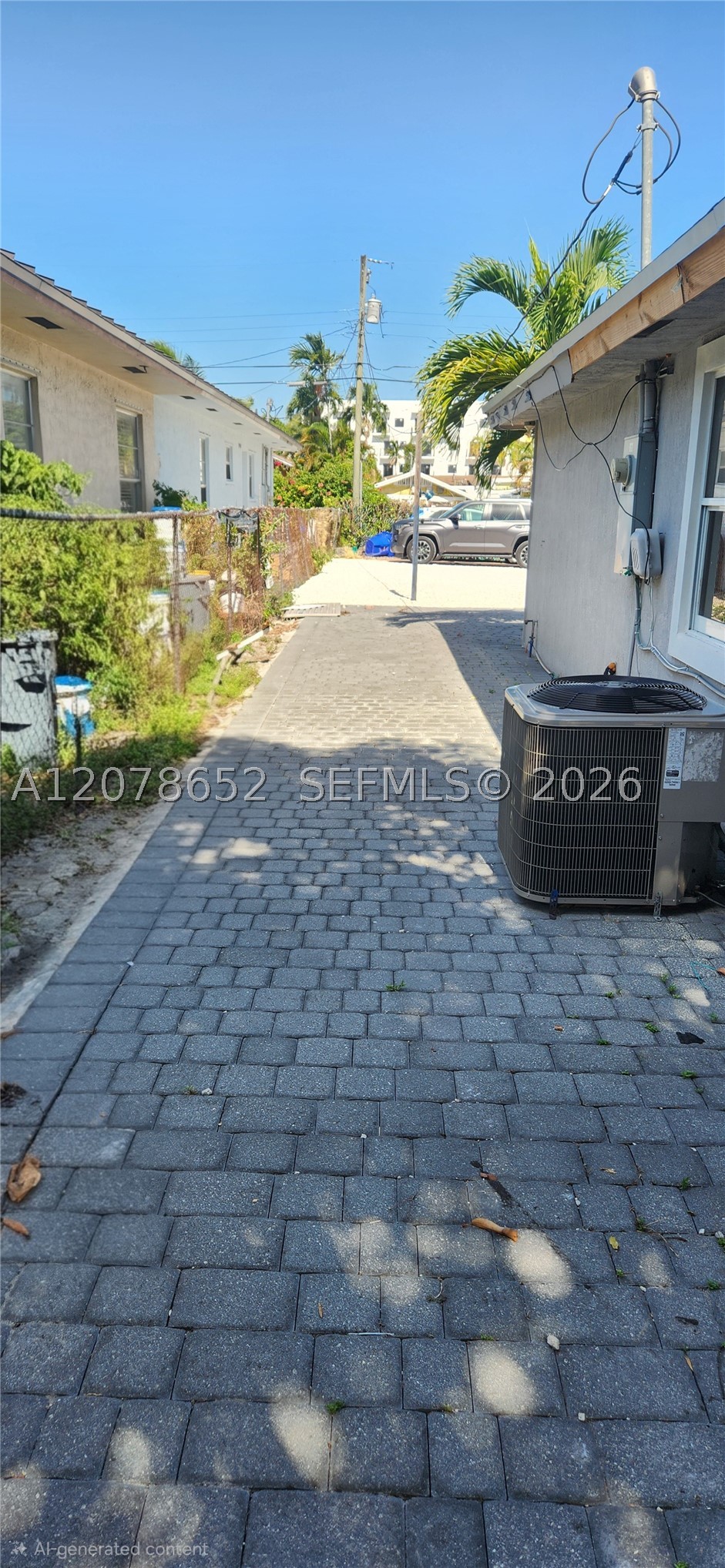 150 NW 17th Ct, Miami FL 33125