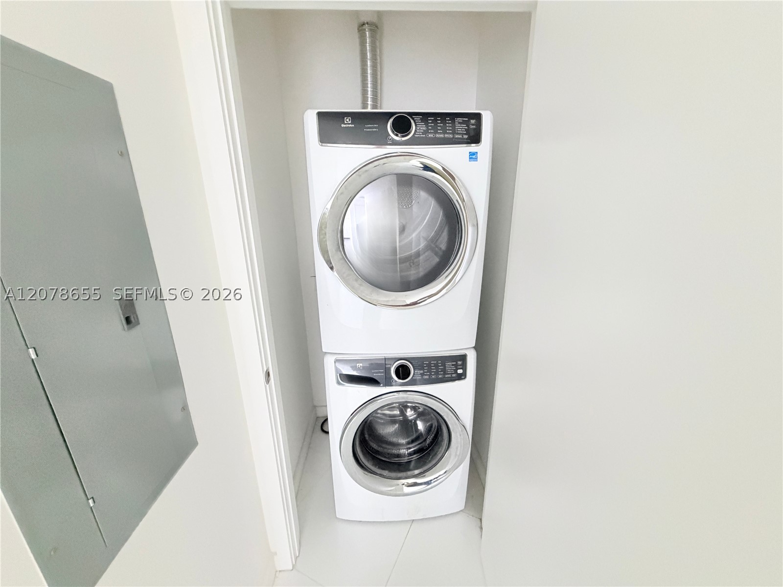 851 NE 1st Ave #3202, Miami FL 33132