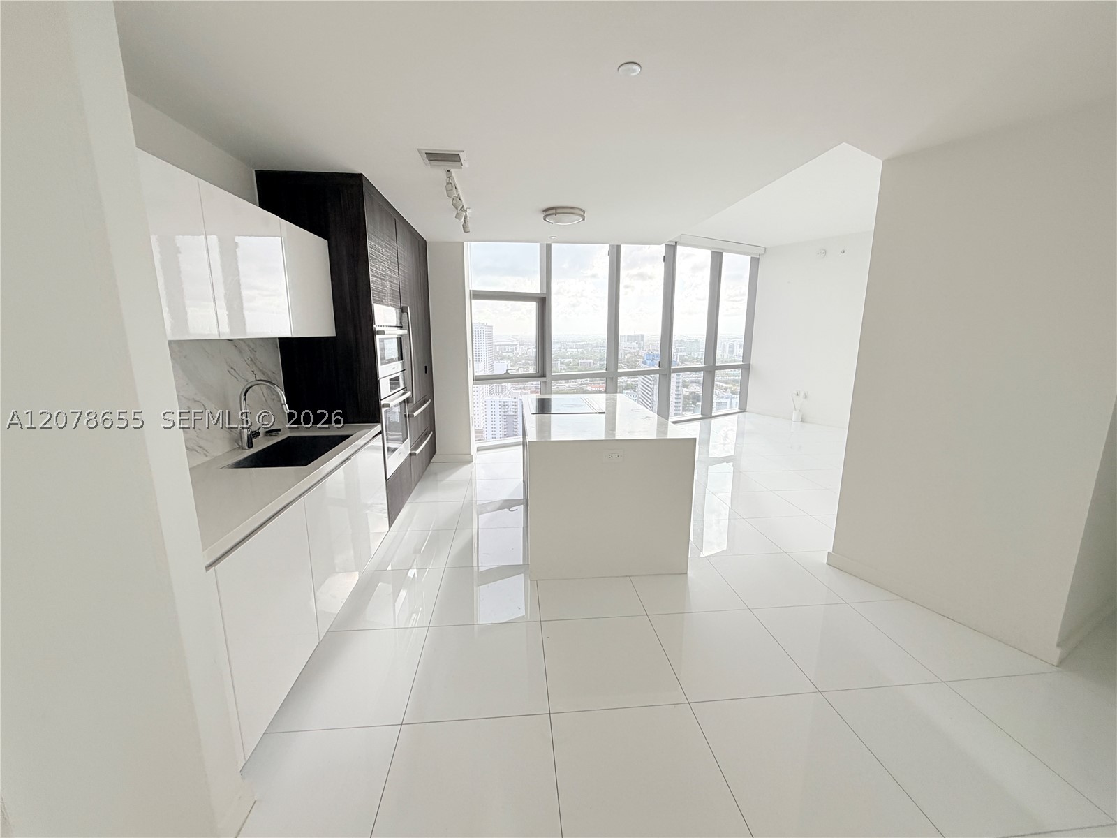 851 NE 1st Ave #3202, Miami FL 33132