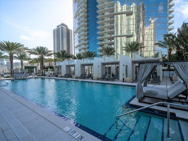 851 NE 1st Ave #3202, Miami FL 33132