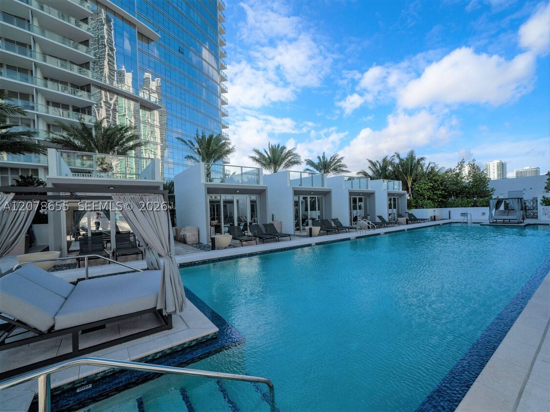 851 NE 1st Ave #3202, Miami FL 33132